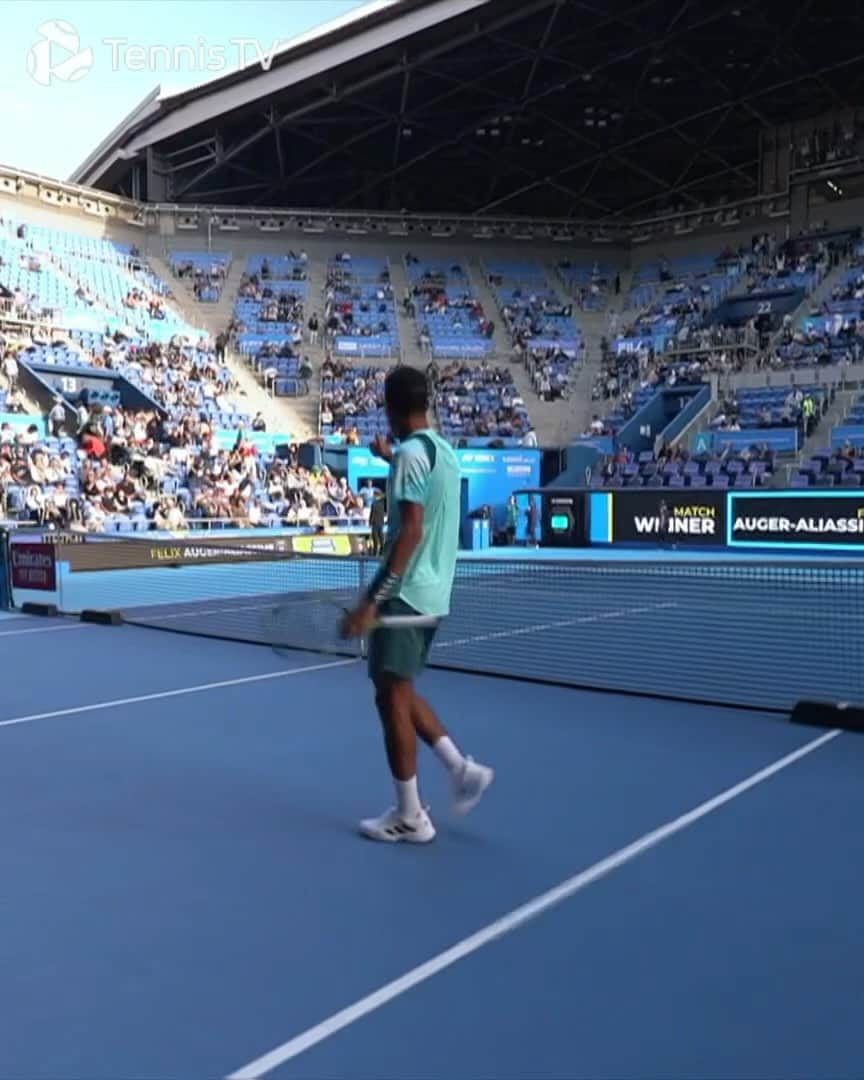 フェリックス・オジェ＝アリアシムのインスタグラム：「Felix in the zone in Tokyo 😤  #tennis #tennistv #atptour」