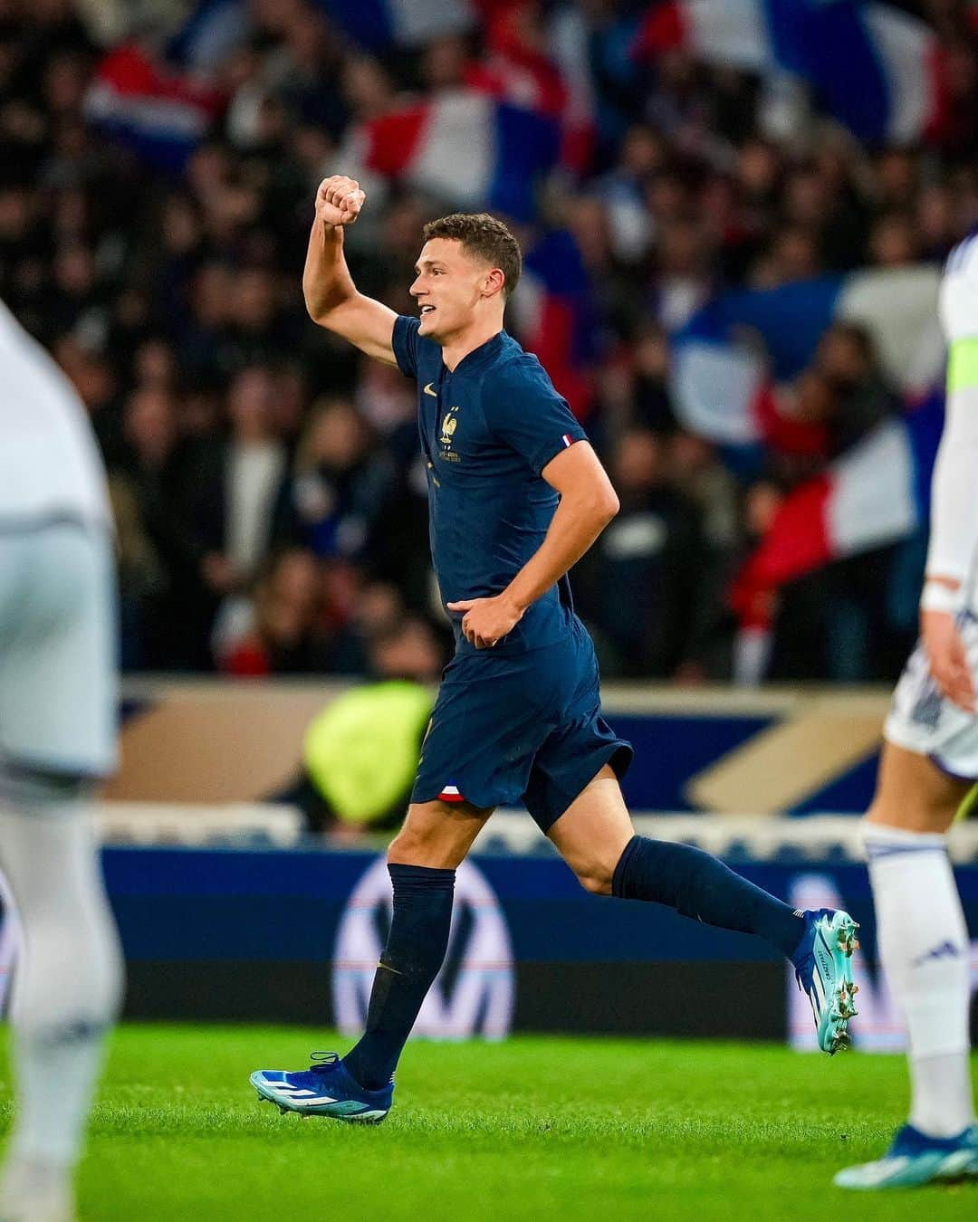 ベンジャマン・パヴァールさんのインスタグラム写真 - (ベンジャマン・パヴァールInstagram)「Premier poteau Pavard 😁©️  ❤️ merci Lille, ça c’est mon ch’Nord」10月18日 6時53分 - benpavard21