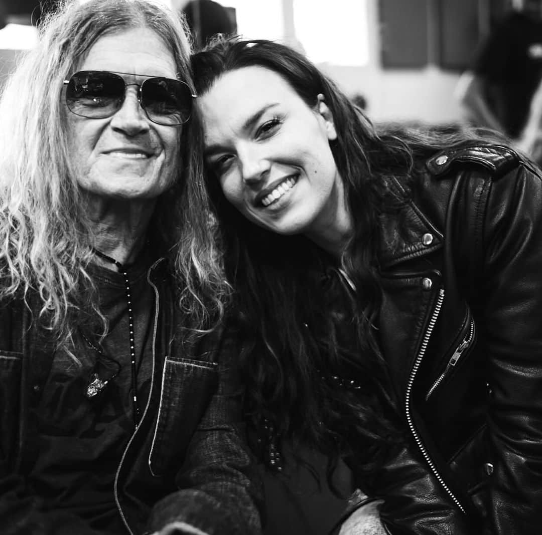 ジー・ヘイルさんのインスタグラム写真 - (ジー・ヘイルInstagram)「Some great photos captured by our very own @thejoestorm from our amazing trip to São Paulo Brazil 🇧🇷 with @kingsofchaos and the wonderful humans of @sthorm.io @glennhughesonline @carminerojas @stevestevens @mattsorum @gilbygtr #robinzander @cheaptrick」10月18日 7時04分 - officiallzzyhale