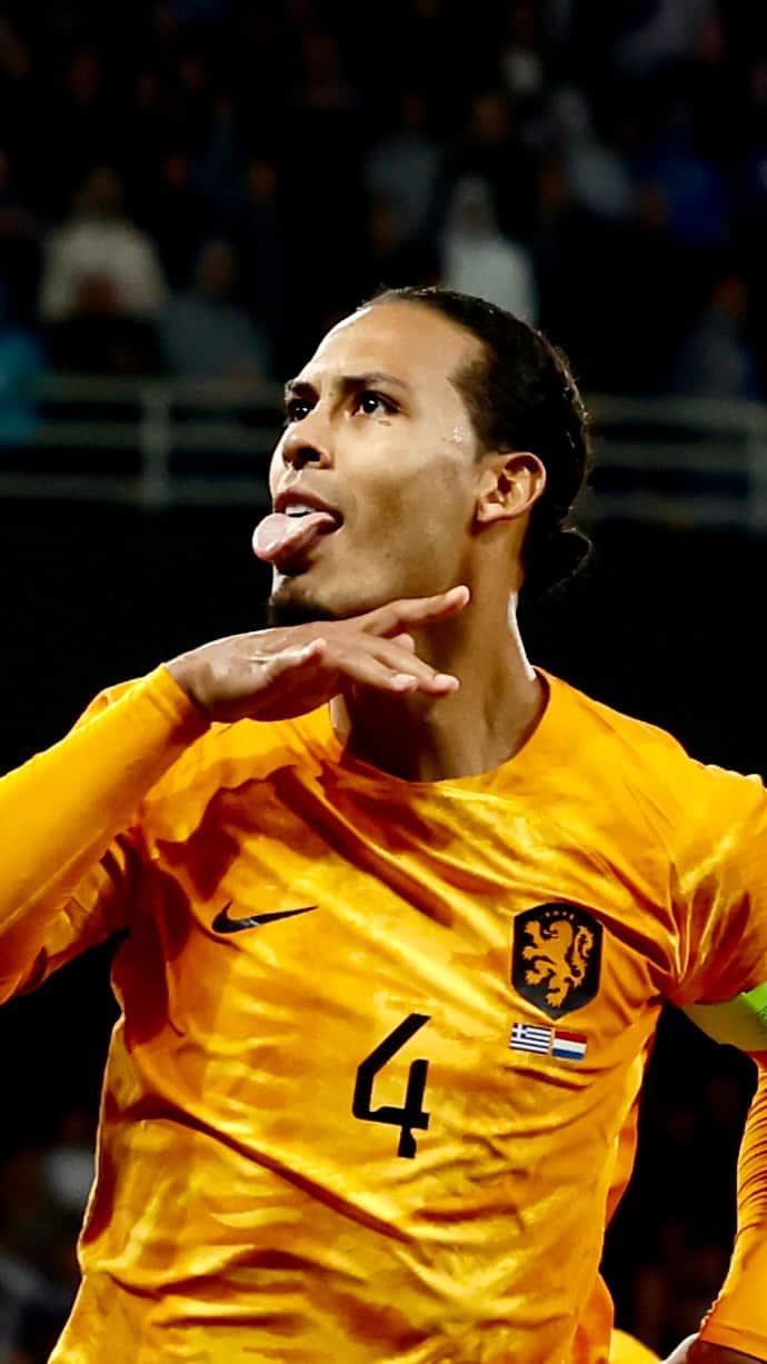 サッカー オランダ代表チームのインスタグラム：「Captain for a reason.  #NothingLikeOranje | @virgilvandijk | #VanDijk」