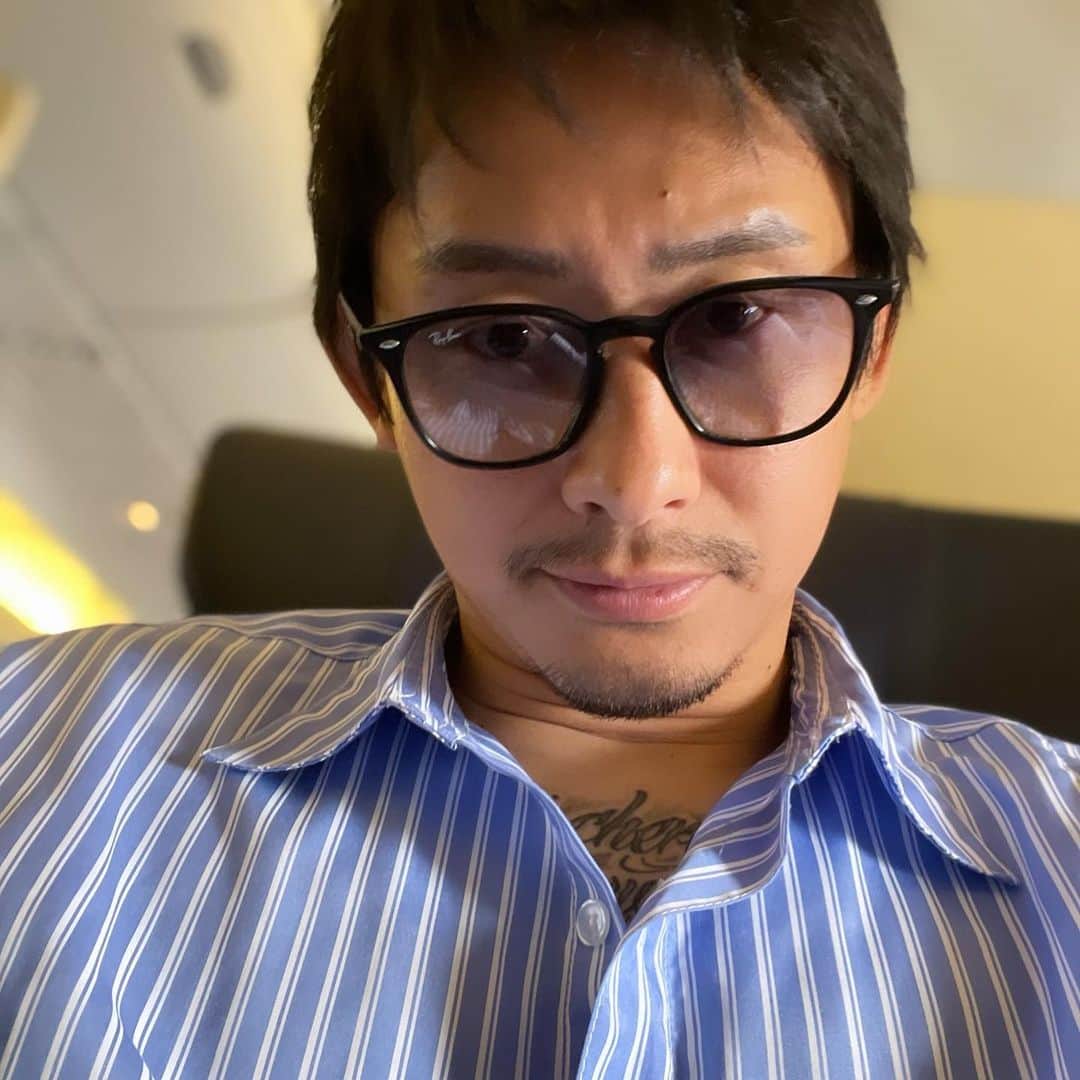 吉永啓之輔のインスタグラム：「おはよー  ローソンでバイト始めました🫡」