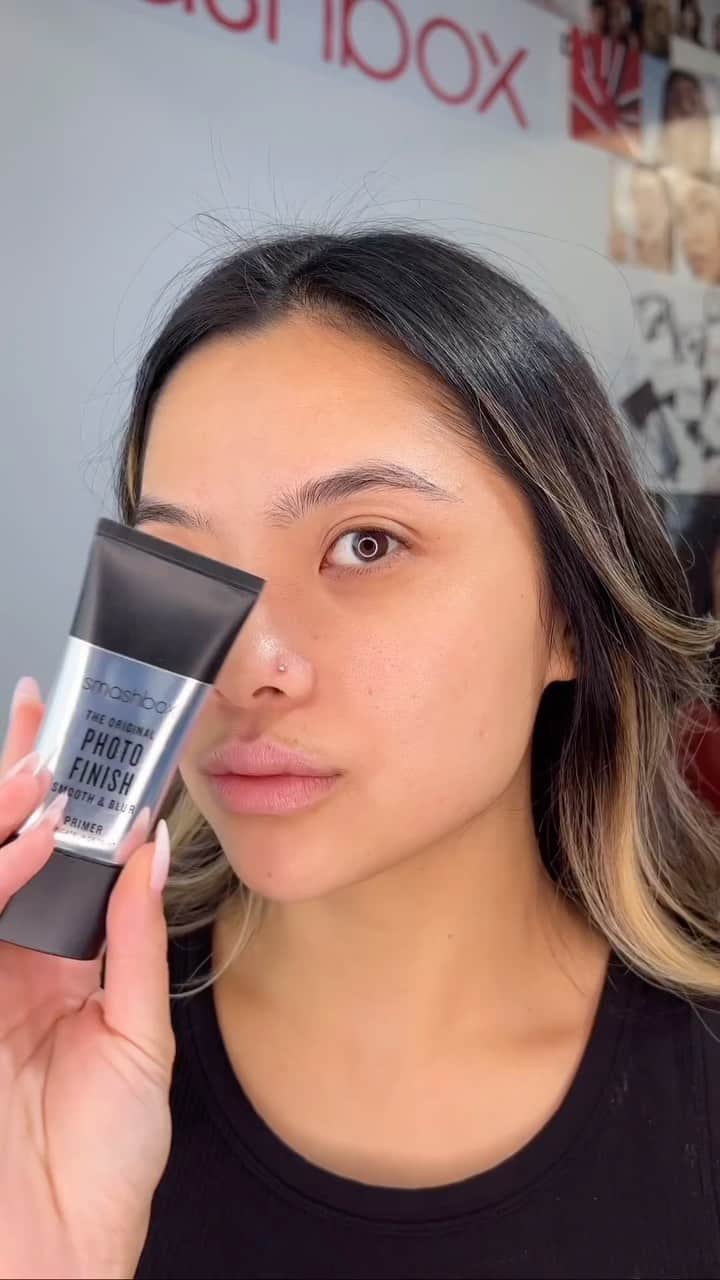 Smashboxのインスタグラム：「Splurging on foundation <<<< investing in primer that makes *any* foundation look better + last longer  Shop the iconic primer at @ultabeauty Link in bio #UltaMustHaves #UltaBeauty」