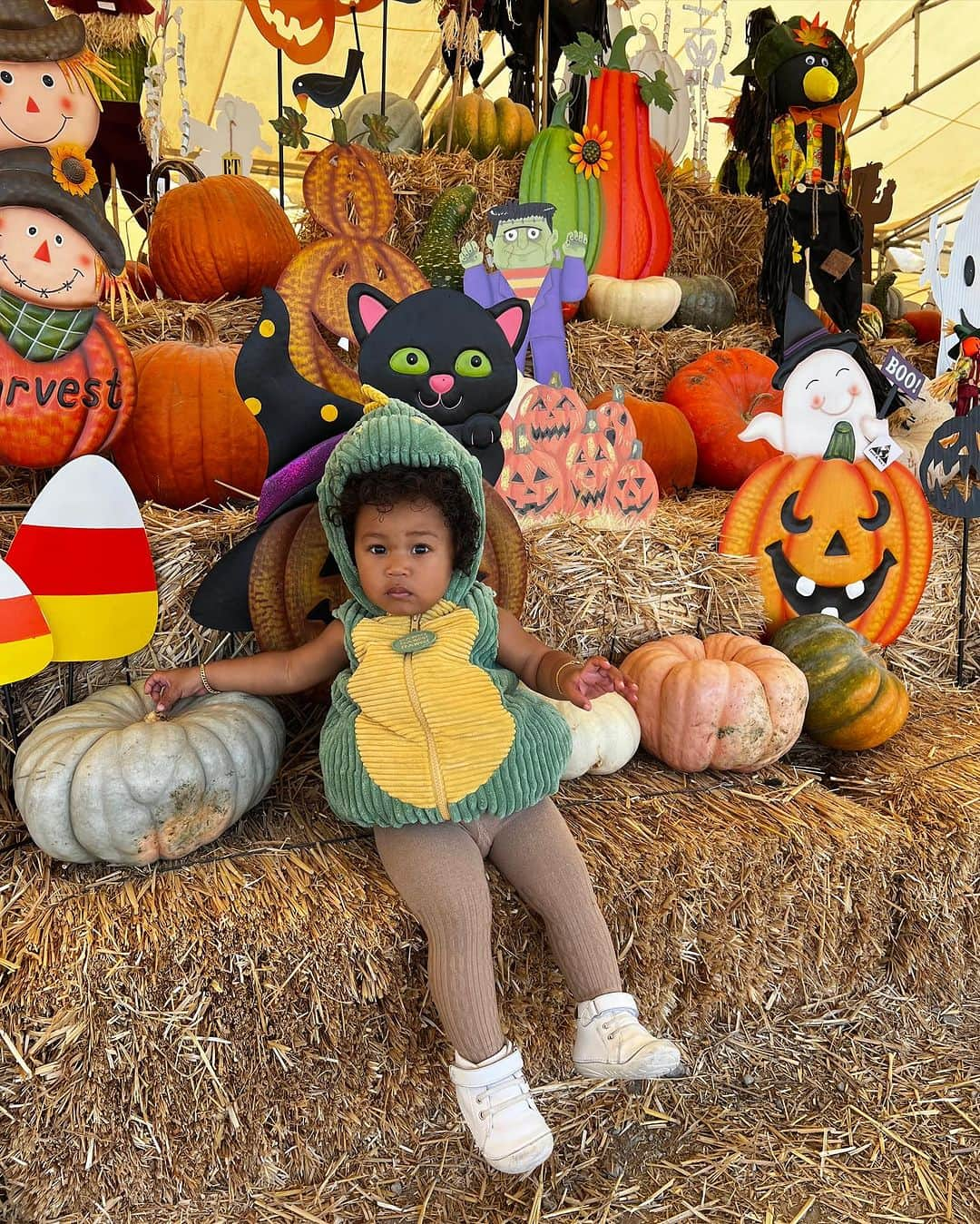 ディディさんのインスタグラム写真 - (ディディInstagram)「It’s Baby Love’s first Halloween! 🙏🏿 @loveseancombs」10月18日 7時26分 - diddy