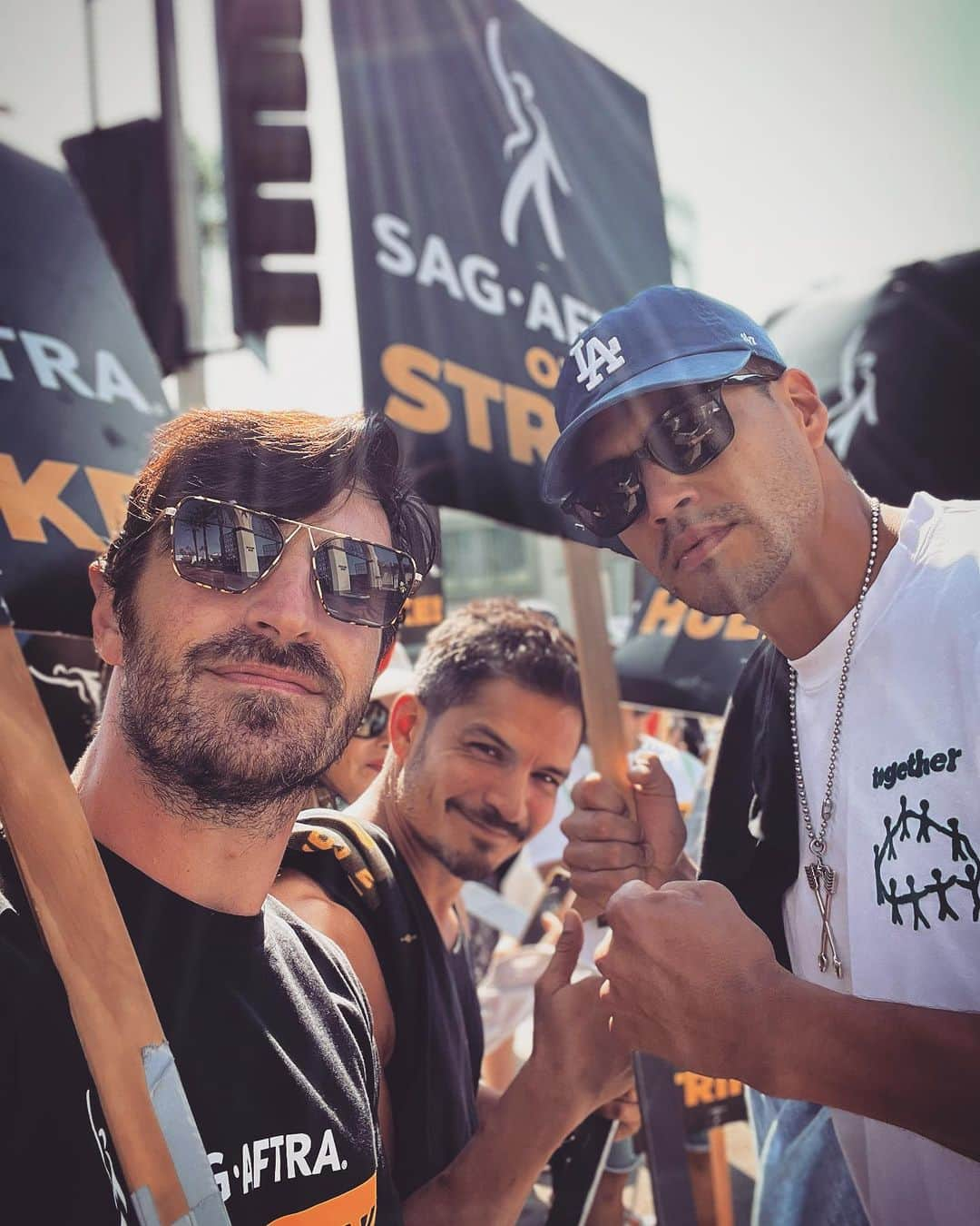 オーエン・マッケンのインスタグラム：「Together @sagaftra #sagstrong @eltexmex @martinsensmeier」