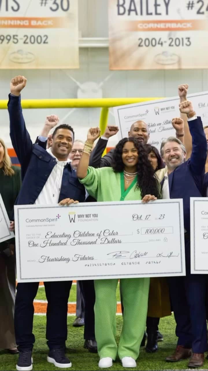 シアラのインスタグラム：「We are forever grateful for the opportunity to impact our youth! $1 Million donated to our Denver, Colorado Community with our @whynotyoufdn & @commonspirithealth! Today, we celebrated 10 deserving organizations which will each receive $100,000 to support their remarkable work in health equity, education, food security, social justice, and support for children and youth. We at our @whynotyoufdn are grateful for our partnership to help make real change in Colorado!  🏔️🙏🏾🙌🏾」