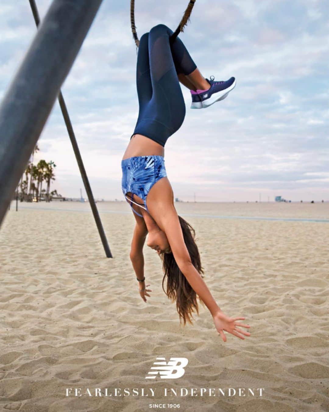 マリア・マーフィーのインスタグラム：「🌺 @newbalance」