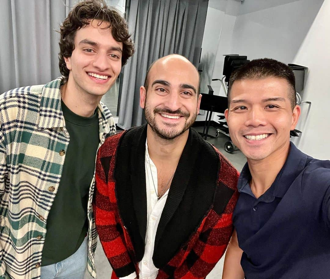 テリー・レオンさんのインスタグラム写真 - (テリー・レオンInstagram)「UnHeard by @nathanlucrezio. First 29-hour industry reading. I am so grateful my @aladdin mate Nathan entrusted me to help guide his story. Imagine being a 19 year old theater kid with the world as your oyster. Then imagine getting a testicular cancer diagnosis that forces you to face your mortality, your sexuality and your relationship with God. Then imagine sharing that story years later so that it gives others strength when they are tested. #newmusicals are always hard. This group of artists rose to the challenge, absolutely smashed it, and made it pure joy. I am a very lucky #director. Onward.」10月18日 9時36分 - tellyleung