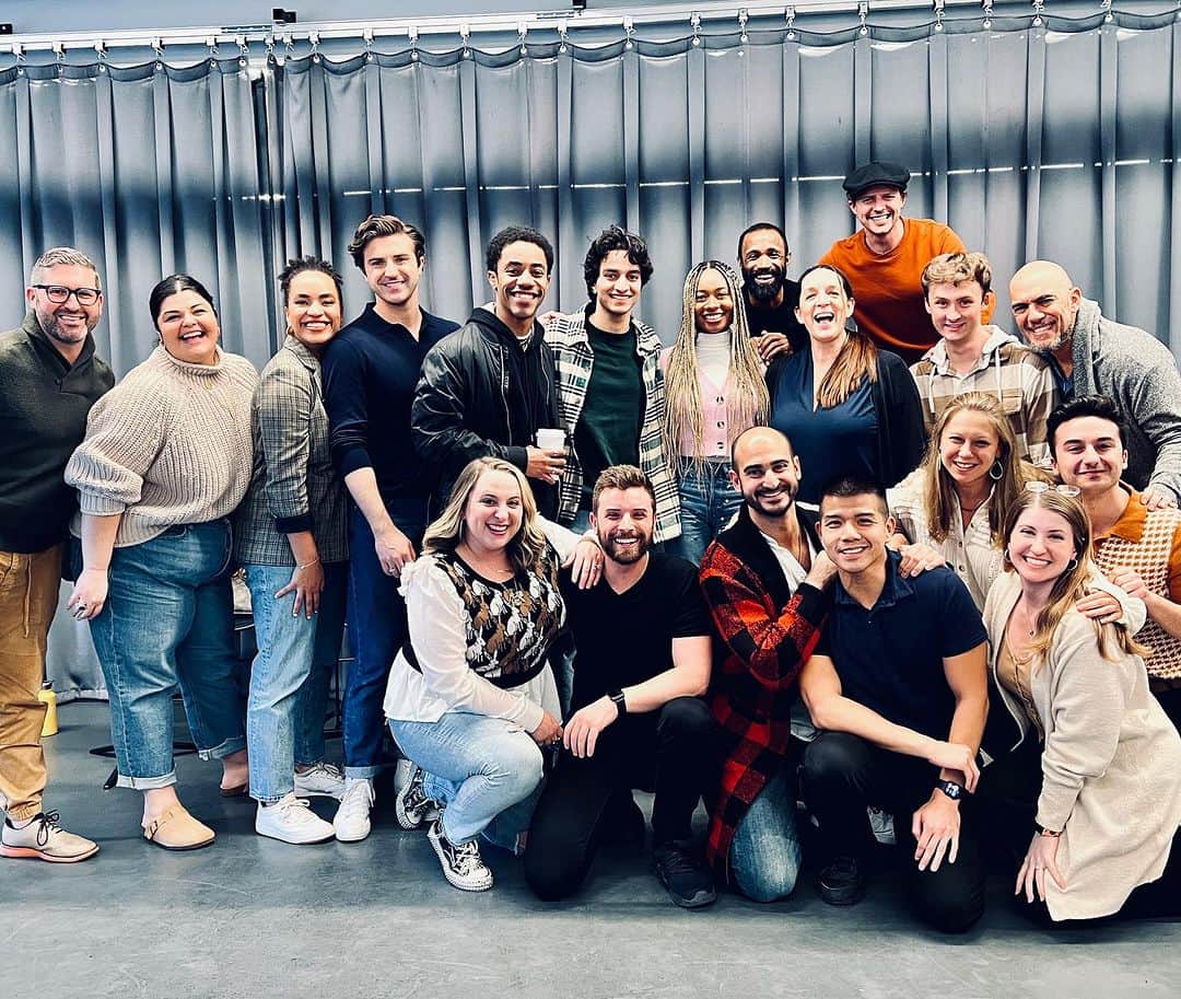 テリー・レオンのインスタグラム：「UnHeard by @nathanlucrezio. First 29-hour industry reading. I am so grateful my @aladdin mate Nathan entrusted me to help guide his story. Imagine being a 19 year old theater kid with the world as your oyster. Then imagine getting a testicular cancer diagnosis that forces you to face your mortality, your sexuality and your relationship with God. Then imagine sharing that story years later so that it gives others strength when they are tested. #newmusicals are always hard. This group of artists rose to the challenge, absolutely smashed it, and made it pure joy. I am a very lucky #director. Onward.」