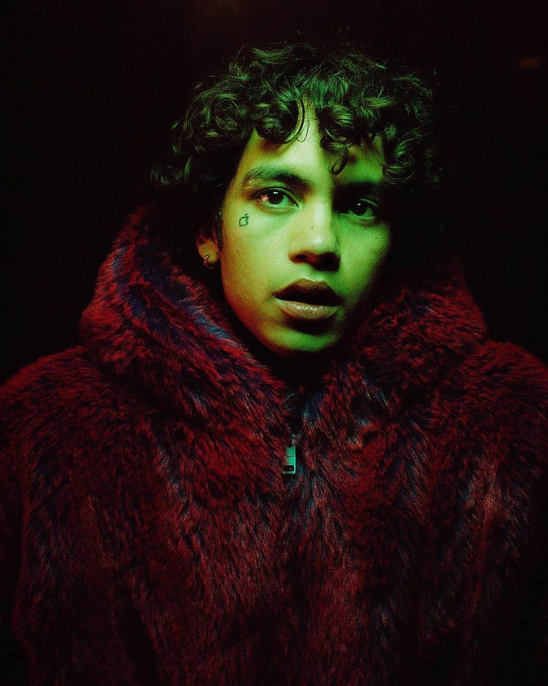 小浪次郎さんのインスタグラム写真 - (小浪次郎Instagram)「photographed @dominicfike for the cover of @officemagazinenyc @taylor__mcneill @thejennysauce @mitchism @simonrasmussen @cameraclub @livthelurk @shimpei1201 @anthony.lorelli @bleekerdigital」10月18日 9時37分 - jirokonami