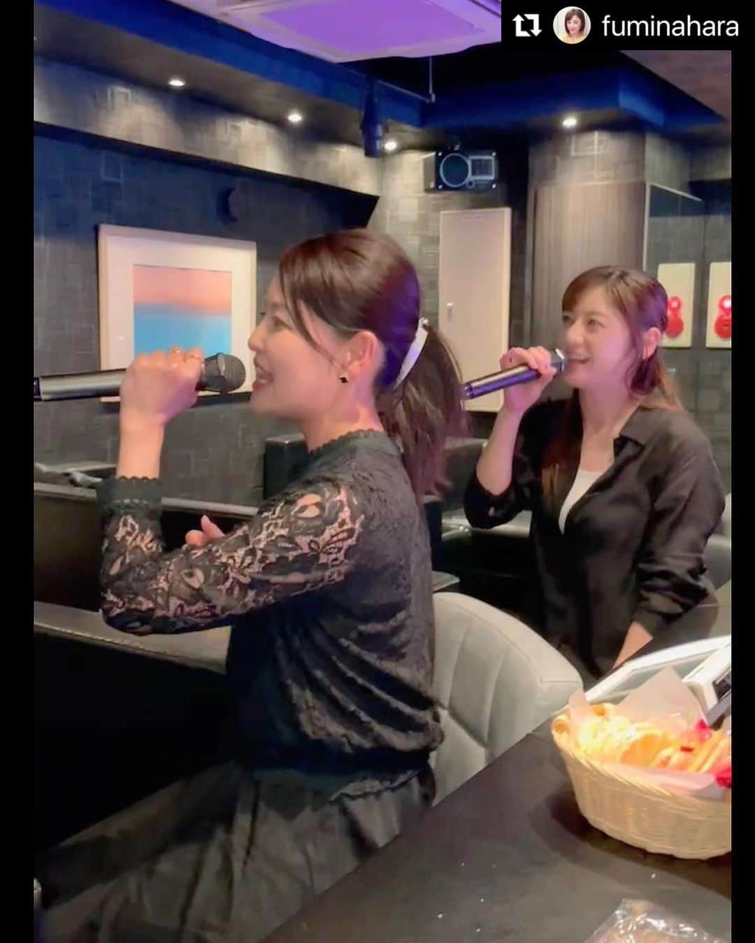 吉田玲奈さんのインスタグラム写真 - (吉田玲奈Instagram)「🎤🎶 お久しぶりの史奈ちゃんと❥ ホルモン鍋からの初カラオケ〜✨ @fuminahara  2人でwink😂楽しい夜〜♪ 史奈ちゃん歌上手かった〜👏💕 #Repost @fuminahara with @use.repost ・・・ ちょっとお久しぶりの @reina.yoshida.ciel.1218 ちゃんと @yamamotogyuzo のホルモン鍋からの初カラオケ🎤 玲奈ちゃん歌うますぎー❣️ 懐かしの曲たくさん歌って楽しかったー😆 #吉田玲奈 ちゃん#山本牛臓 #ホルモン鍋 #カラオケ #充実  #原史奈  #ゴルフ #ゴルフレッスン #ゴルフ練習 #ゴルフ女子 #ゴルフ大好き #golf #ゴルフウエア #ゴルフコーデ #ゴルフグッズ #ゴルフ動画 #ping #g410 #callaway #paradym #paradymmaxfast #even #archivio #アルチビオ #eyevol #cuartounited #instagolf」10月18日 10時08分 - reina.yoshida.ciel.1218