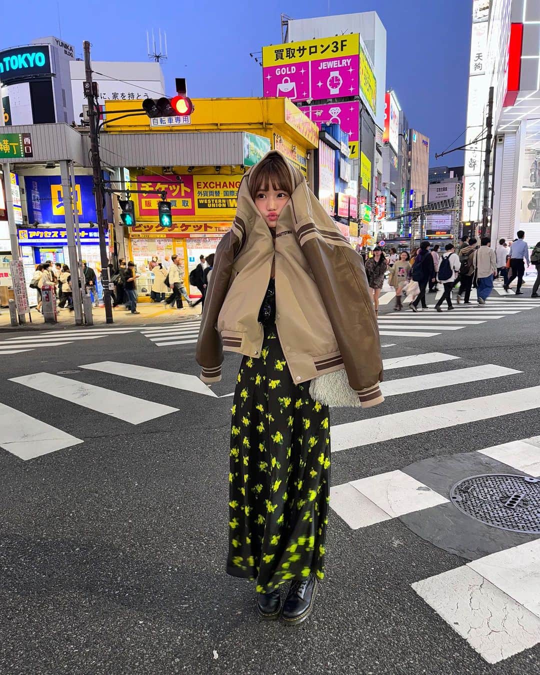みもれもんさんのインスタグラム写真 - (みもれもんInstagram)「Lemon landed in Shinjuku🍋 I was ...