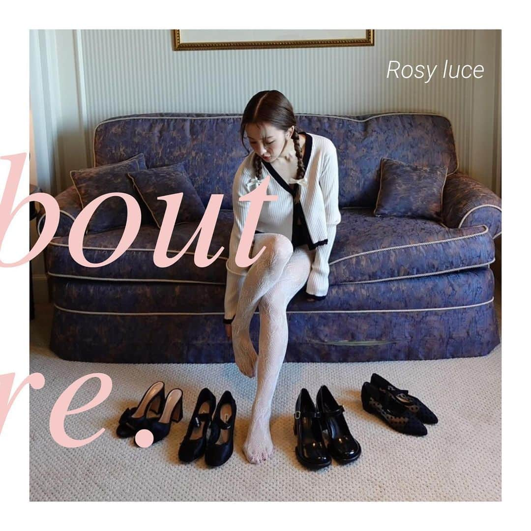 板野友美のインスタグラム：「New Collection 🩷  今日17時発売の　@rosyluce  バレエ🩰リボン🎀フラワー︎❁⃘ シリーズがとっても可愛い🧴🗝️  なんまいめ？  @rosyluce」