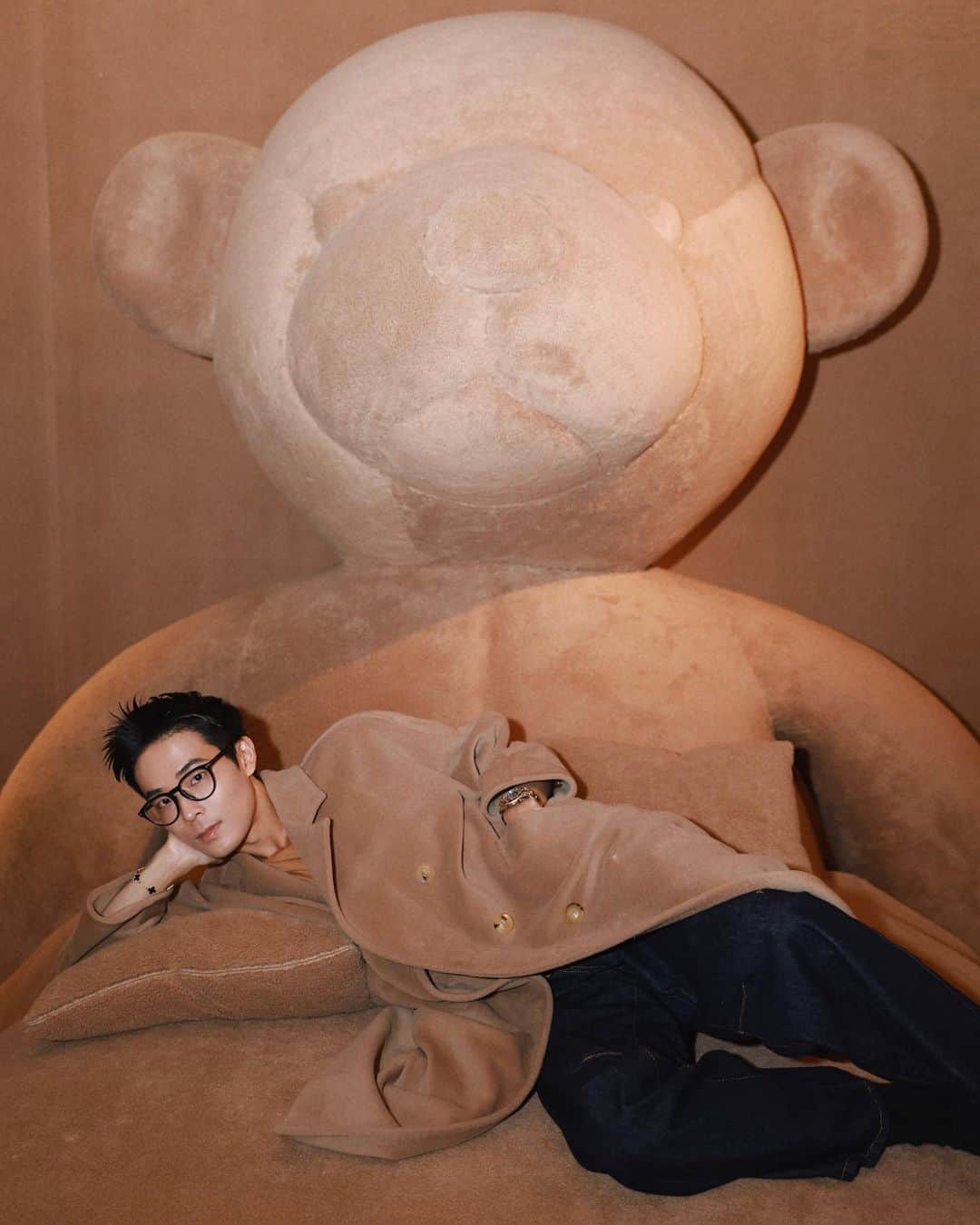 JiweiJWのインスタグラム：「Max Mara 🧸in Chengdu #maxmarateddyten #chengdu」