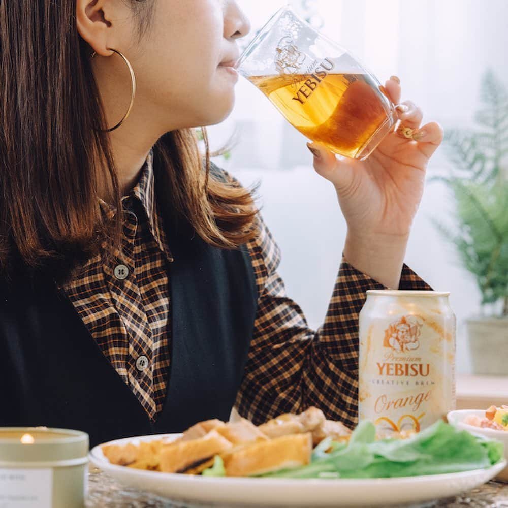 【ビール女子 -Beergirl.net-】さんのインスタグラム写真 - (【ビール女子 -Beergirl.net-】Instagram)「【#PR】🍊『ヱビス オランジェ』新発売！  👉ヱビスの新ライン「CREATIVE BREW」から、第二弾「ヱビス オランジェ」が新登場！  👉130年続く歴史で初めて「オレンジピール」を使用。ヱビスの特長である濃厚な味わいにオレンジピールの柑橘香が重なり、新しい余韻が感じられるビールです。  👉記事では「ヱビス オランジェ」について、“知っておきたい3つのこと” をご紹介します！  💐記事の後半には、抽選で10名様に「ヱビス オランジェ」が当たる、X（旧Twitter）投稿キャンペーンの案内も！  🍺 さらに詳しくは、@beergirl_net プロフィールのURL（ビール女子HP）から記事をご確認ください！  #サッポロビール #sapporobeer #ヱビス #ヱビスオランジェ #creativebrew #オレンジピール #エビスビール #ビール女子#ビール #ビール好き #クラフトビール #クラフトビール好き #ビール好きな人と繋がりたい #craftbeer #beer #beergirl」10月18日 11時44分 - beergirl_net