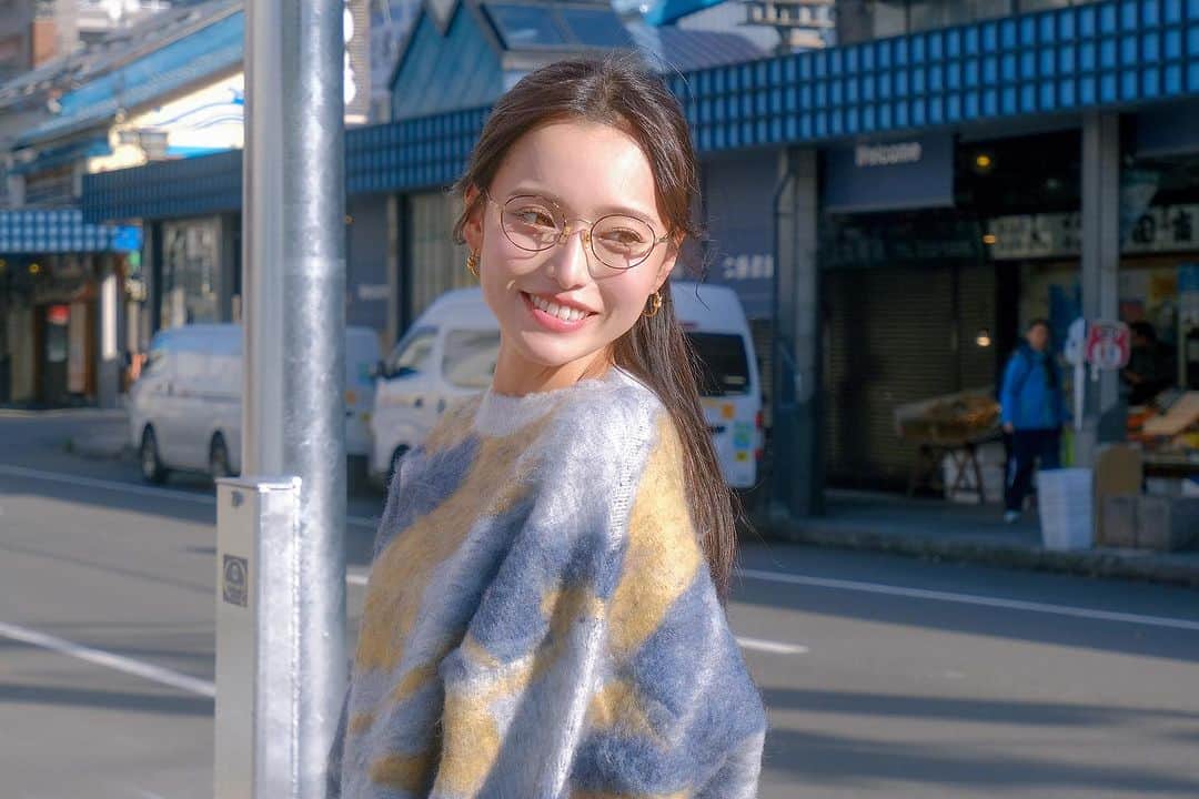 引地裕美さんのインスタグラム写真 - (引地裕美Instagram)「きのちゃんがエモエモ写真撮ってくれた🍂🤍  🧶 @ungrid_official  👓 @bj_classic_collection   #ゆうみ服 🧺 #ungrid  #UMine #japan #japanesegirl #일본 #오오티디 #얼스타그램 #패션스타그램 #데일리코디 #패션 #时装 #셀카 #데일리룩 #每日穿搭」10月18日 12時04分 - yuumihikichi