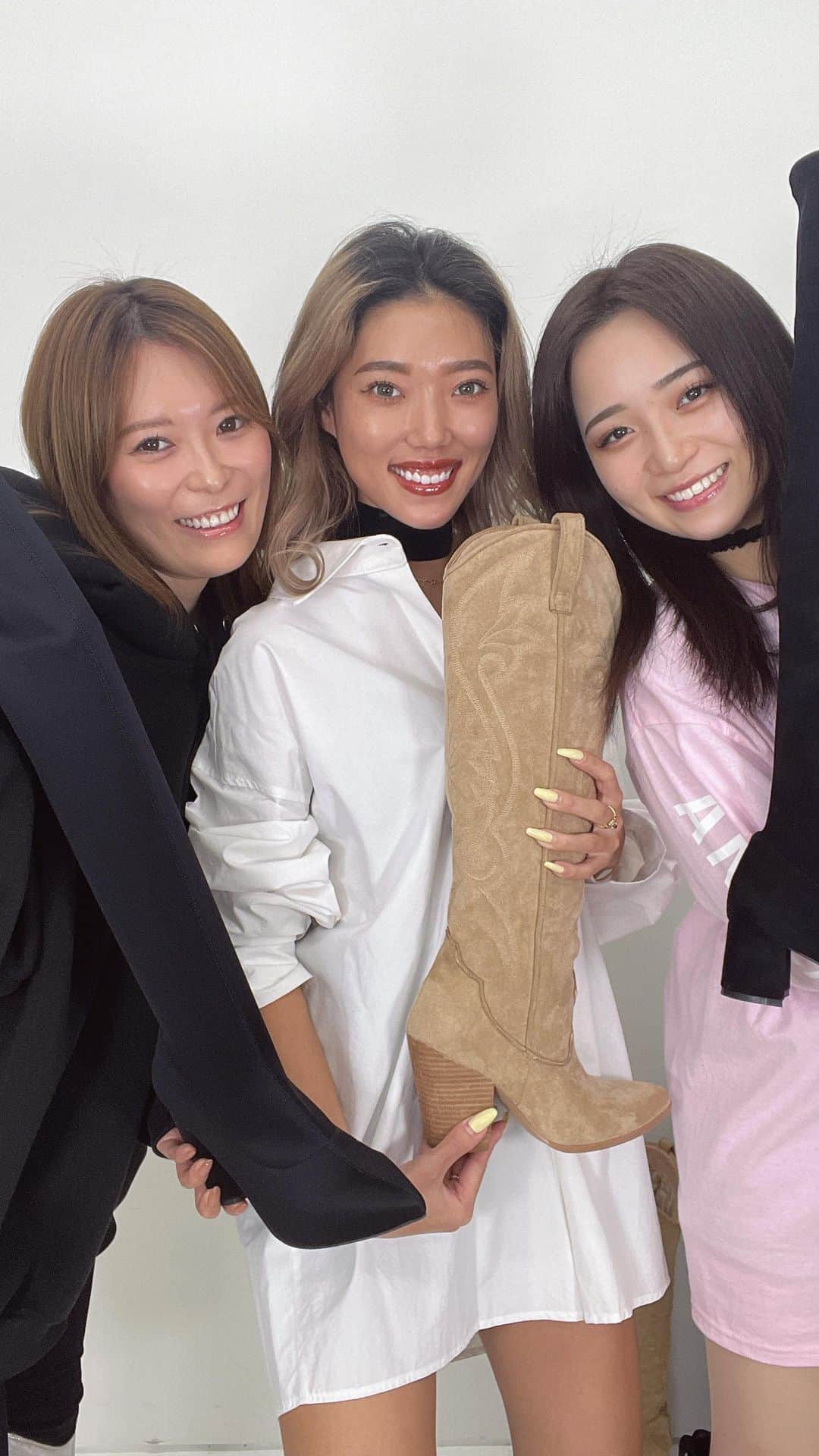 ANELA TOKYOのインスタグラム：「即納発送開始のANELA BOOTSを詳しくご紹介🖤🤎」