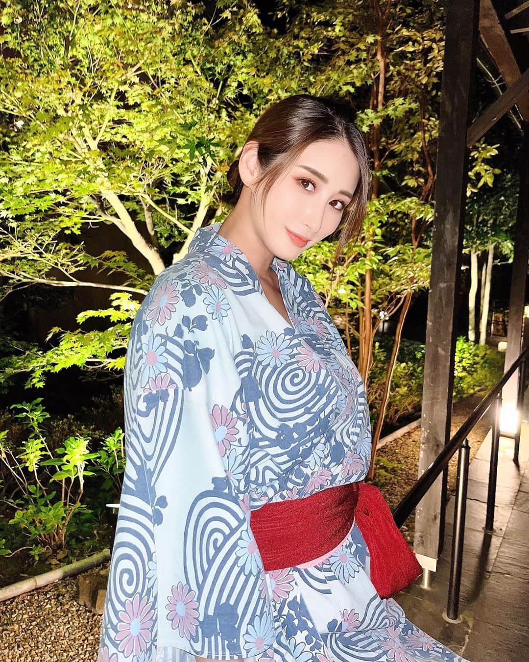 佐藤衣里子のグルメインスタ