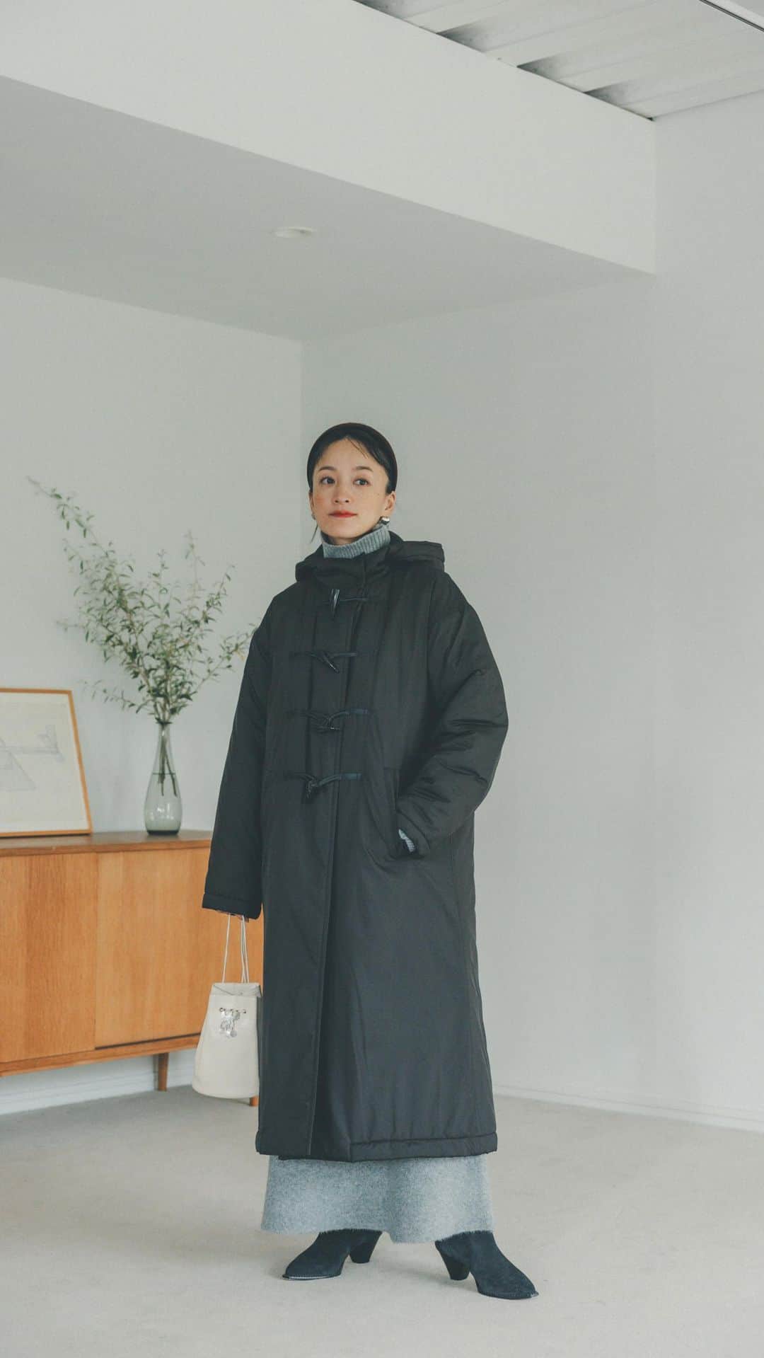 オブレクトのインスタグラム：「高山都さんコラボご紹介LIVE💛  20000円以上ご購入でお使いいただける2000円クーポンキャンペーン実施中✨  クーポンコード 【RE20OFF1031】 今月末までご利用いただけます🌿  この機会にぜひご利用ください✨  #oblekt #オブレクト #高山都 さん」