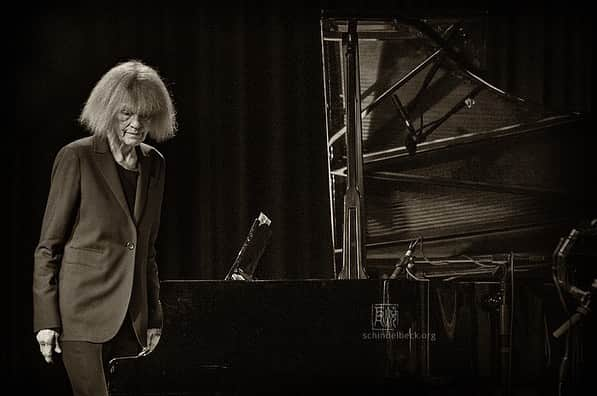 パク・ジュンミョンさんのインスタグラム写真 - (パク・ジュンミョンInstagram)「Carla Bley 편히 잠드소서  R.I.P」10月18日 13時30分 - junmuynpark