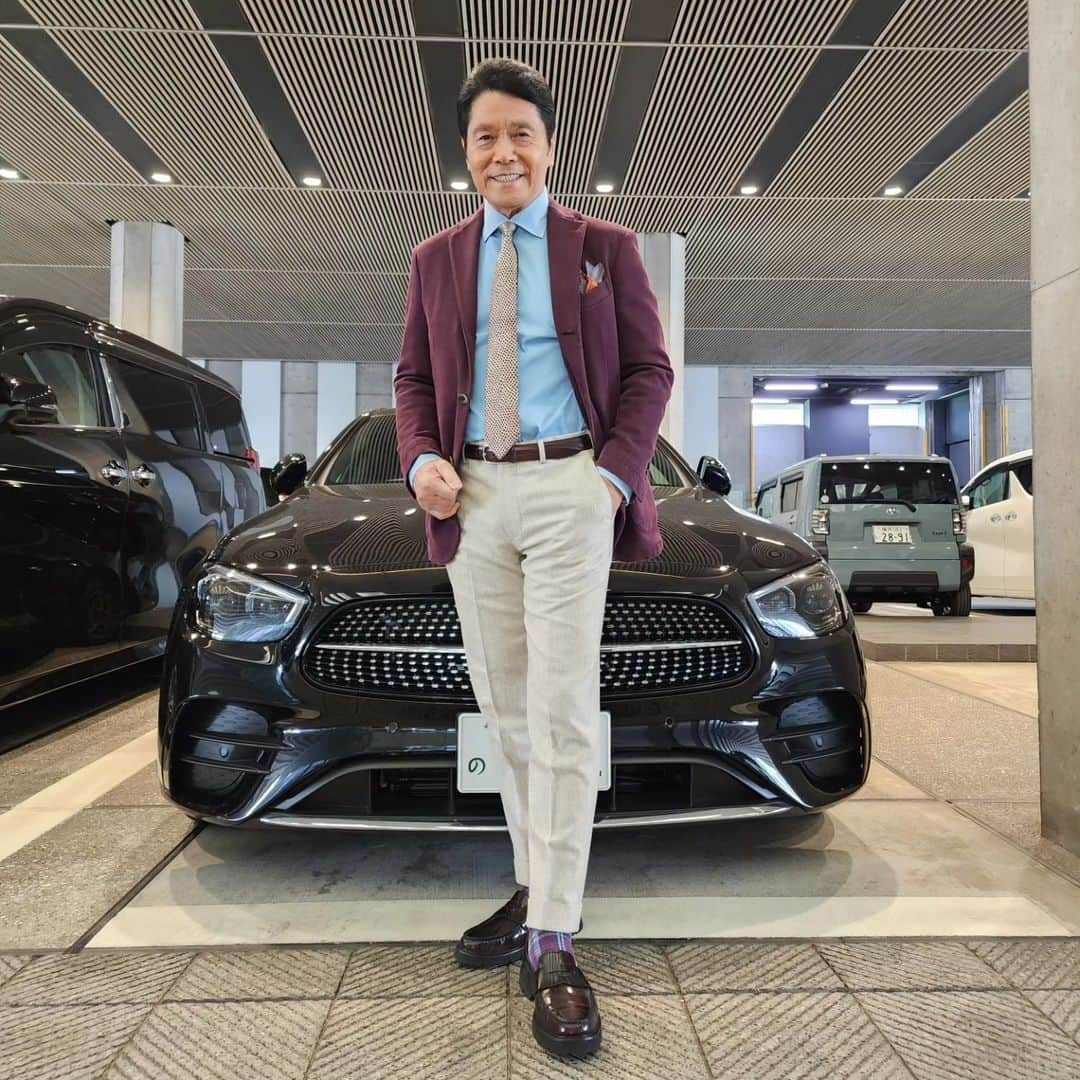 峰竜太さんのインスタグラム写真 - (峰竜太Instagram)「#アド街ック天国 #jacket #boglioli #shirt #doihokosho #pants #vigano #tie#sarakichi #shoes#colehaan」10月18日 13時37分 - mineryuta