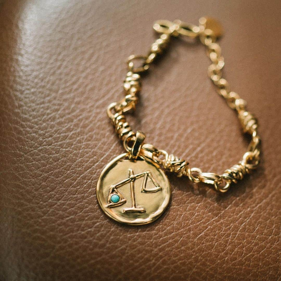 グーセンス パリのインスタグラム：「Libra season is still upon us and our iconic Astro collection is the perfect way to celebrate.  #goossensparis」