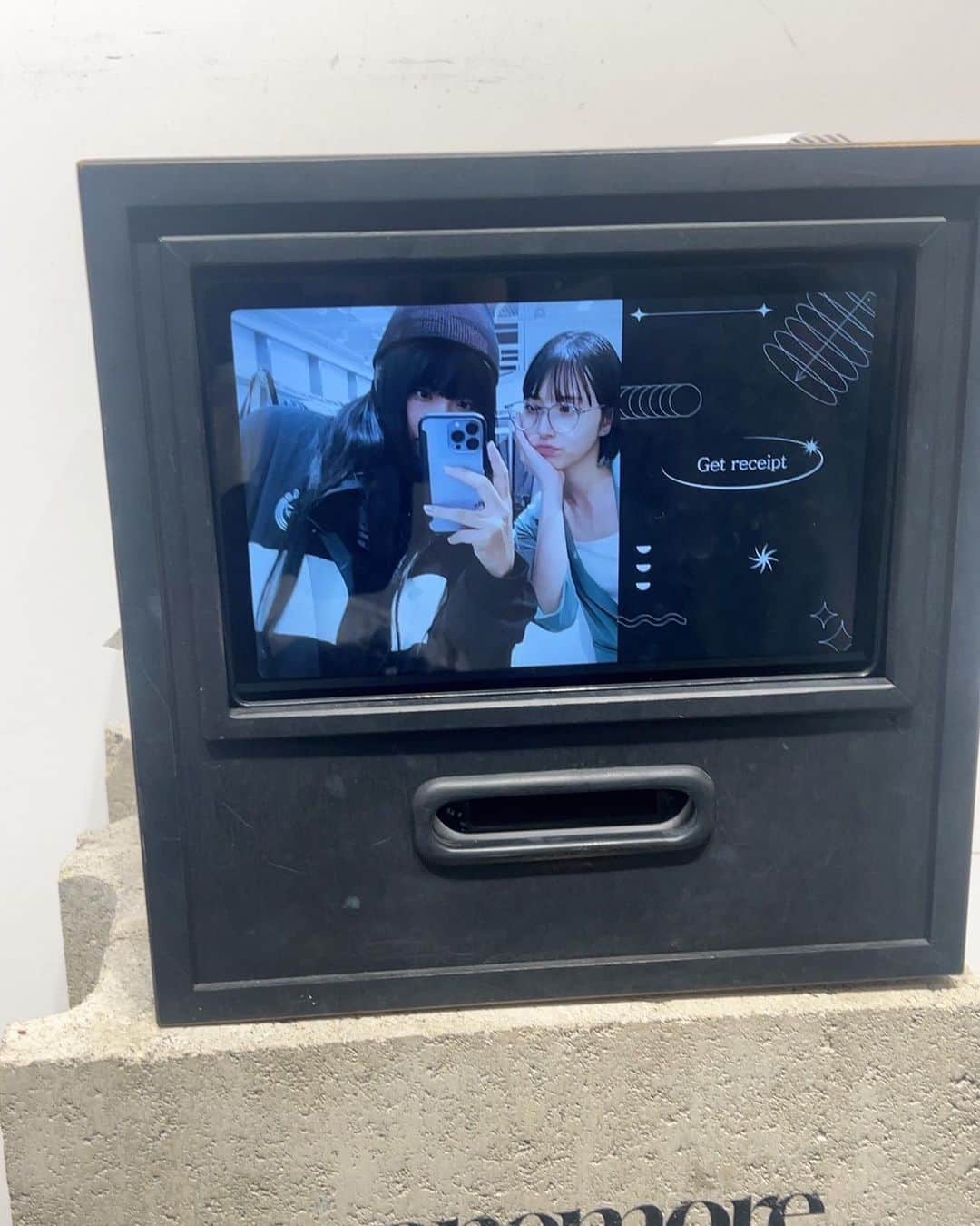 まなこのインスタグラム：「好きな子に会ったよ...🫶  #오오티디 #셀카」