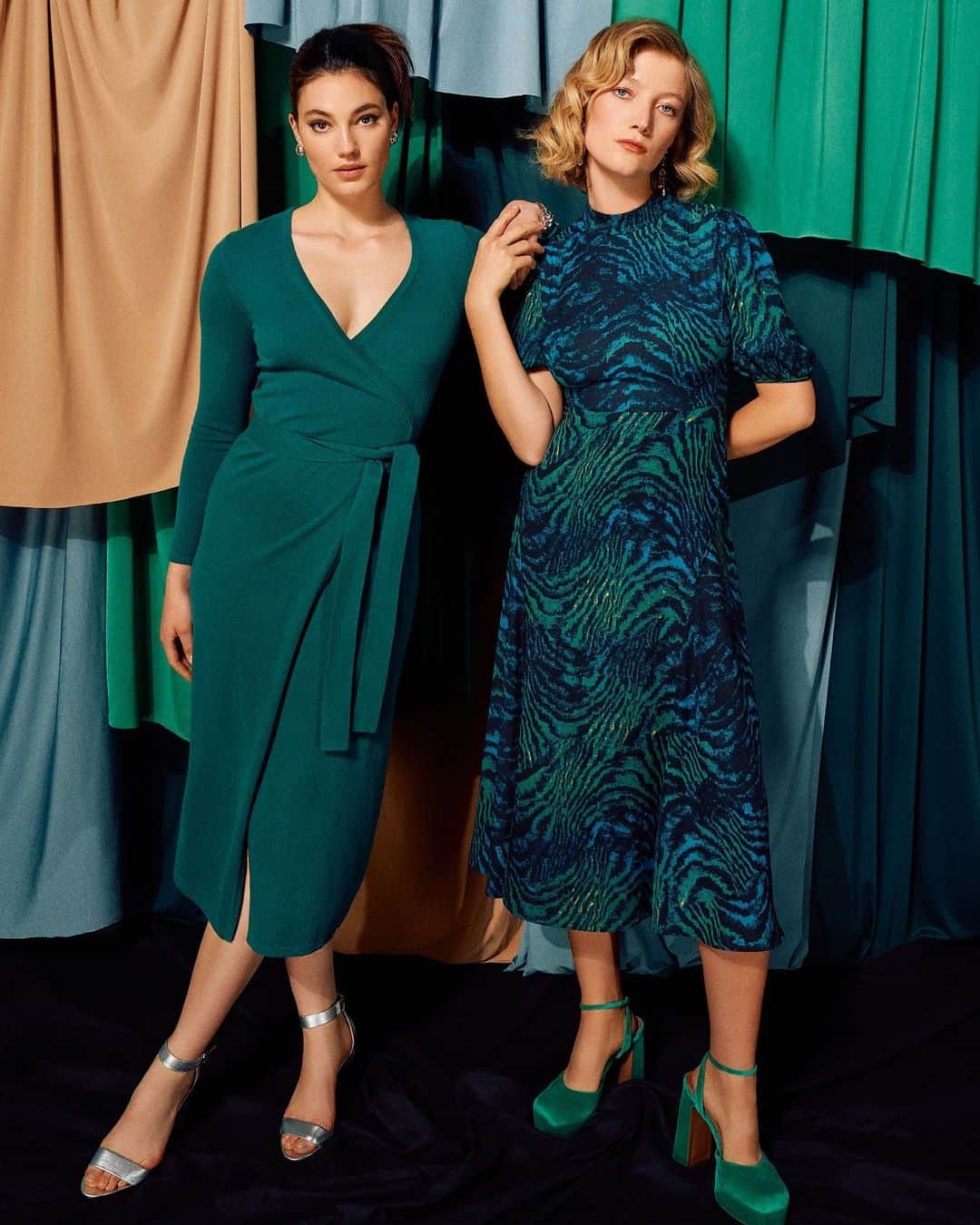 ダイアン フォン ファステンバーグのインスタグラム：「From your day at the office to your evening plans 💚 #DVF」