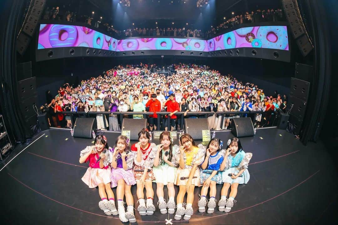 CANDY TUNEのインスタグラム：「完売のZepp Shinjuku(TOKYO)  ありがとうございました❕  2023.10.18  東名阪福ツアーが発表されました。  ツアーファイナルは豊洲PIT。  10/19(木)12:00からファンクラブ先行受付開始。」