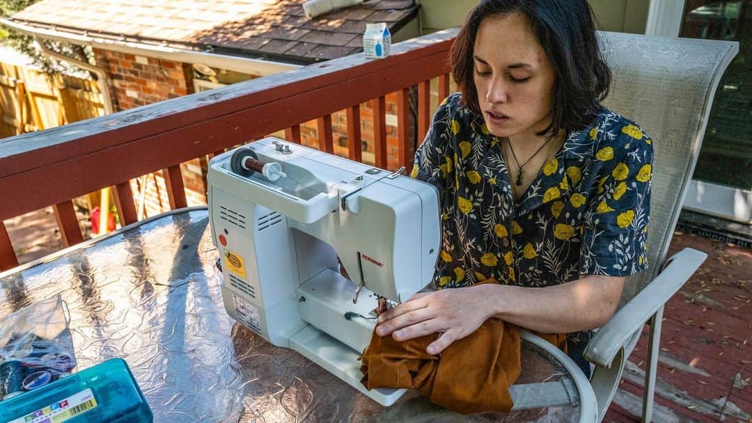 patagoniaさんのインスタグラム写真 - (patagoniaInstagram)「Katie Lamb (@ktlambies) started climbing when she was seven. A year later, she was working on her first sewing project, encouraged by her seamstress grandmother. Since then, the Patagonia climbing ambassador’s two passions have flourished side by side, from the climbing gym sessions and patchwork tees of her childhood to now solving complex boulder problems and making clothes with a trained, meticulous eye.   Read “Make It Last” at the link in bio.  Photos: Tim Davis (@_timdavis_)」10月19日 1時10分 - patagonia
