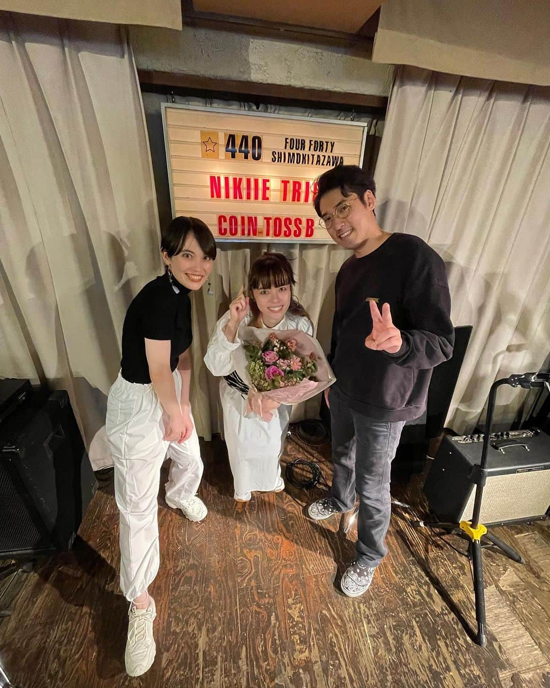 井手綾香さんのインスタグラム写真 - (井手綾香Instagram)「nikiie trio bandの思い出❤️‍🔥  nikiieの作り出す音楽は本当に素晴らしくてオンリーワンで大好きだから、まさか私がサポートとして参加できるなんて超光栄で。  Micro KORGを初めて使ってみたり、井手綾香曲には無い変拍子の曲にチャレンジしたり、ベンジーさんのドラムもトリッキーな遊びがあったりして、とっても刺激的なサポート経験でした。  自分のプロジェクトだけでは気づけない事もいっぱいあったし、今回のサポート経験も、いつか何らかの形で自分の音楽の一部になっていくんだなあと✨  改めて、そんな経験をさせてくれたnikiieに感謝！心からあなたを尊敬してるよ💐  この日のライブの配信アーカイブは 10/20 23:59までです！是非！ https://twitcasting.tv/440_fourforty/shopcart/267246  さあて。私も頑張らなくちゃ💪」10月18日 16時51分 - ide_ayaka_official