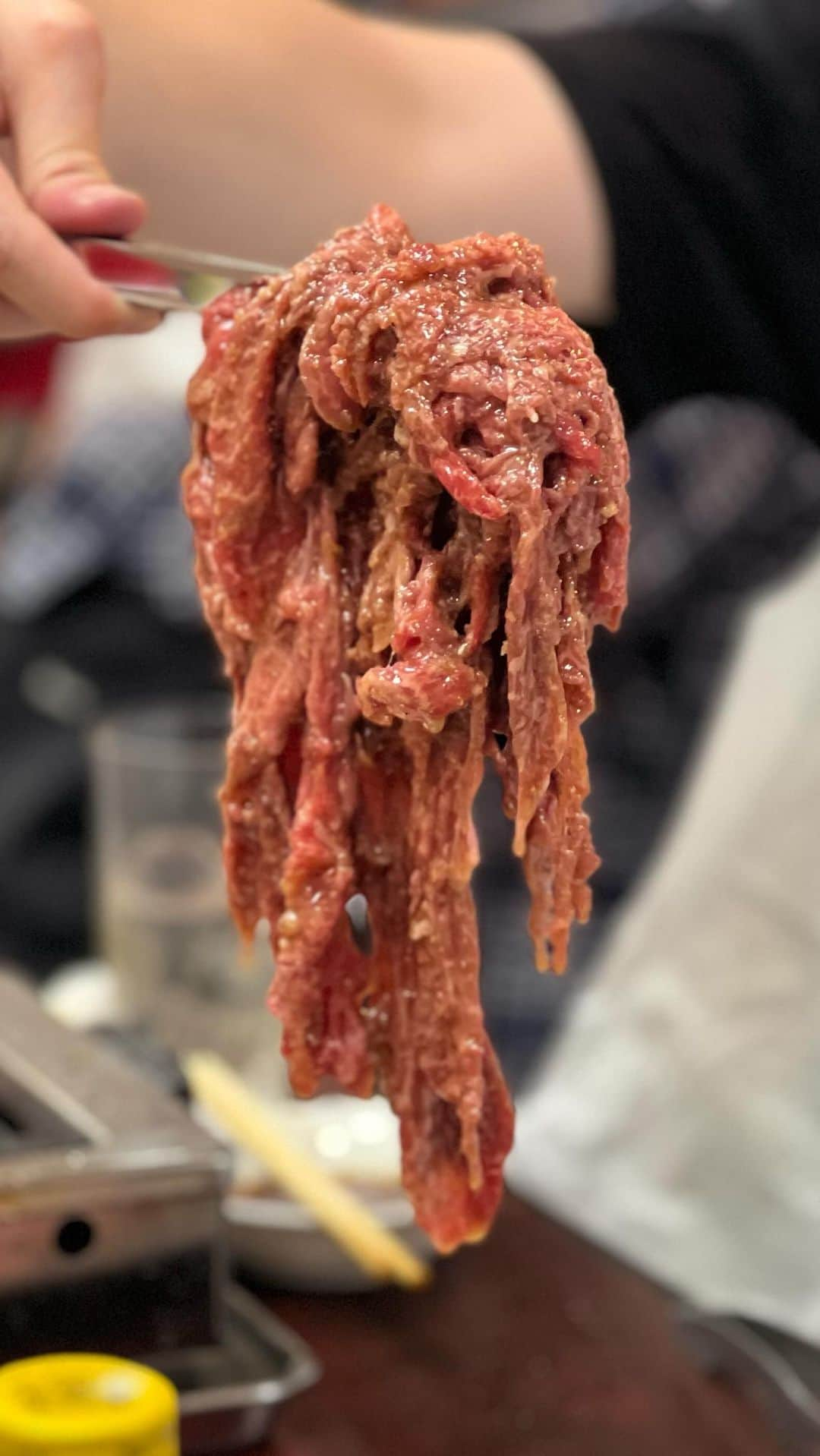 【えちえちグルメ】りょまにくのインスタグラム：「You can drink 🥩  #japan #tokyo #meat  #japantrip #japanfood #japantravel  #tokyotrip #tokyofood #tokyotravel #yankiniku #wagyu #wagyubeef  #wagyusteak #loin #東京グルメ #店名非公開 #飲めるロース #焼肉百名店」