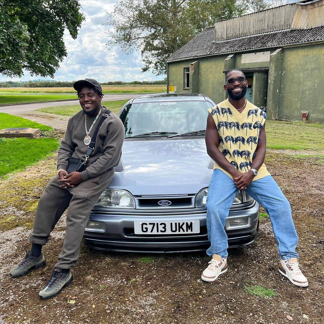 タイニー・テンパーのインスタグラム：「Thanks for all the love so far. The first episode of #BANGERS dropped on @channel4 last night and is available to watch on catch up. Skrrr skrrr skrrr」