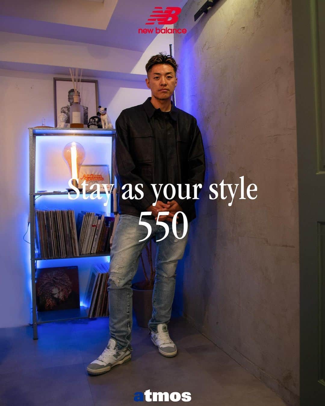 DJKROのインスタグラム：「“Stay as your style 550” どんな時も自分のスタイルを崩さない様に、地に足つけて動いていこうと思います。 Thank you so much. @atmos_japan、@newbalancelifestyle  shot on my shop @atrium_homme_ebisu  #DJKRO  #dj  #chill  #atmos  #newbalance  #550  #ChillySource」