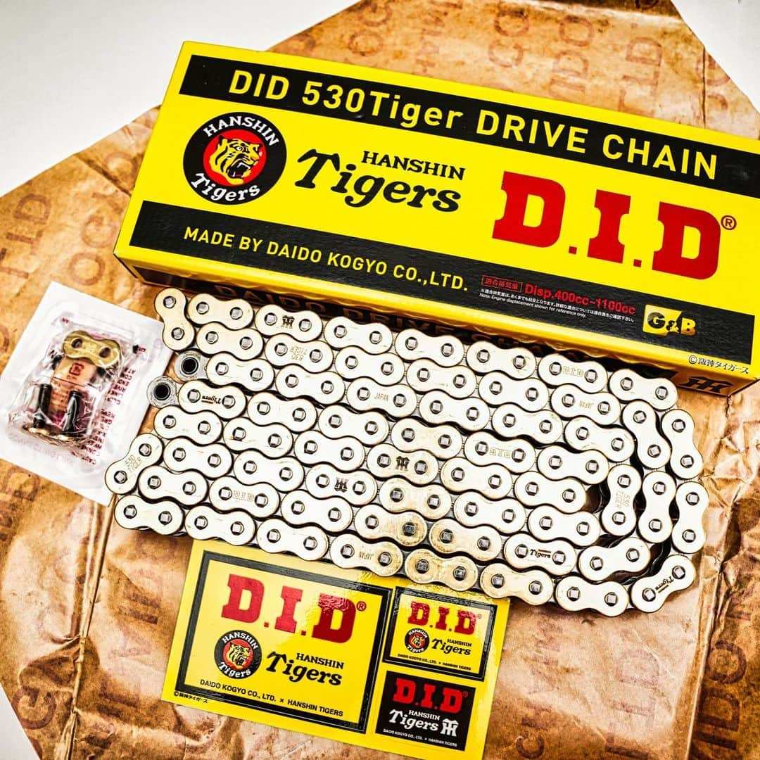 ちぱるさんのインスタグラム写真 - (ちぱるInstagram)「. D.I.D タイガー虎チェーン https://didmc.shop-pro.jp/ . . . #ライトライディングチェーン #DIDChain #DIDチェーン #MotorcycleChain #バイクチェーン #大同工業 #大同工業株式会社 #コラボチェーン #タイガースチェーン #虎箱 #ちぱる⚾️ #DIDちぱる #ちぱる1号」10月18日 18時43分 - chiparu125