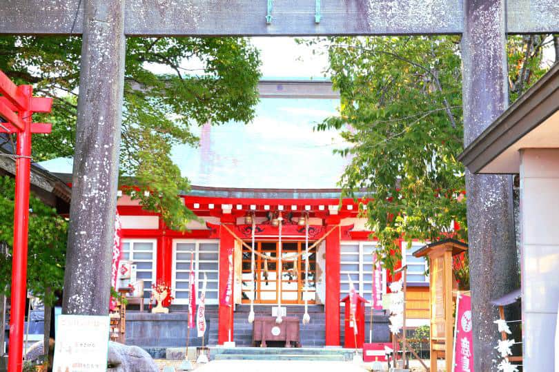宮城県観光課さんのインスタグラム写真 - (宮城県観光課Instagram)「第2回 #ここ好き宮城 フォトコンテスト結果発表🎉  沢山のご応募の中から、 最優秀賞2名・優秀賞5名の受賞が決定しました！ 皆様たくさんのご応募誠にありがとうございました。  本日ご紹介するのは、こちら！  ✨優秀賞✨ @nanathsnohikari さん #日和山 #鹿島御児神社 #石巻市  ▼受賞者コメント ----- ニュースで何度も見た日和山に初めて行ってみました。車で狭い道を登りながら震災時を考えました。内陸育ちの私には想像もできない景色が広がったはずです。今の日和山の目の前には穏やかな海と綺麗に整理された道がありました。潮風を感じながら、時の流れを感じ世界の平和を祈る、そんな空間になっています。 -----  受賞作品の発表も残すところあと１作品となりました。 明日の発表もお楽しみにお待ちください😊  #ここ好き宮城 #宮城 #miyagi #笑顔咲くたび伊達な旅 #フォトコンテスト #絶景 #tohoku #東北」10月18日 19時00分 - miyagi_pref_kankou
