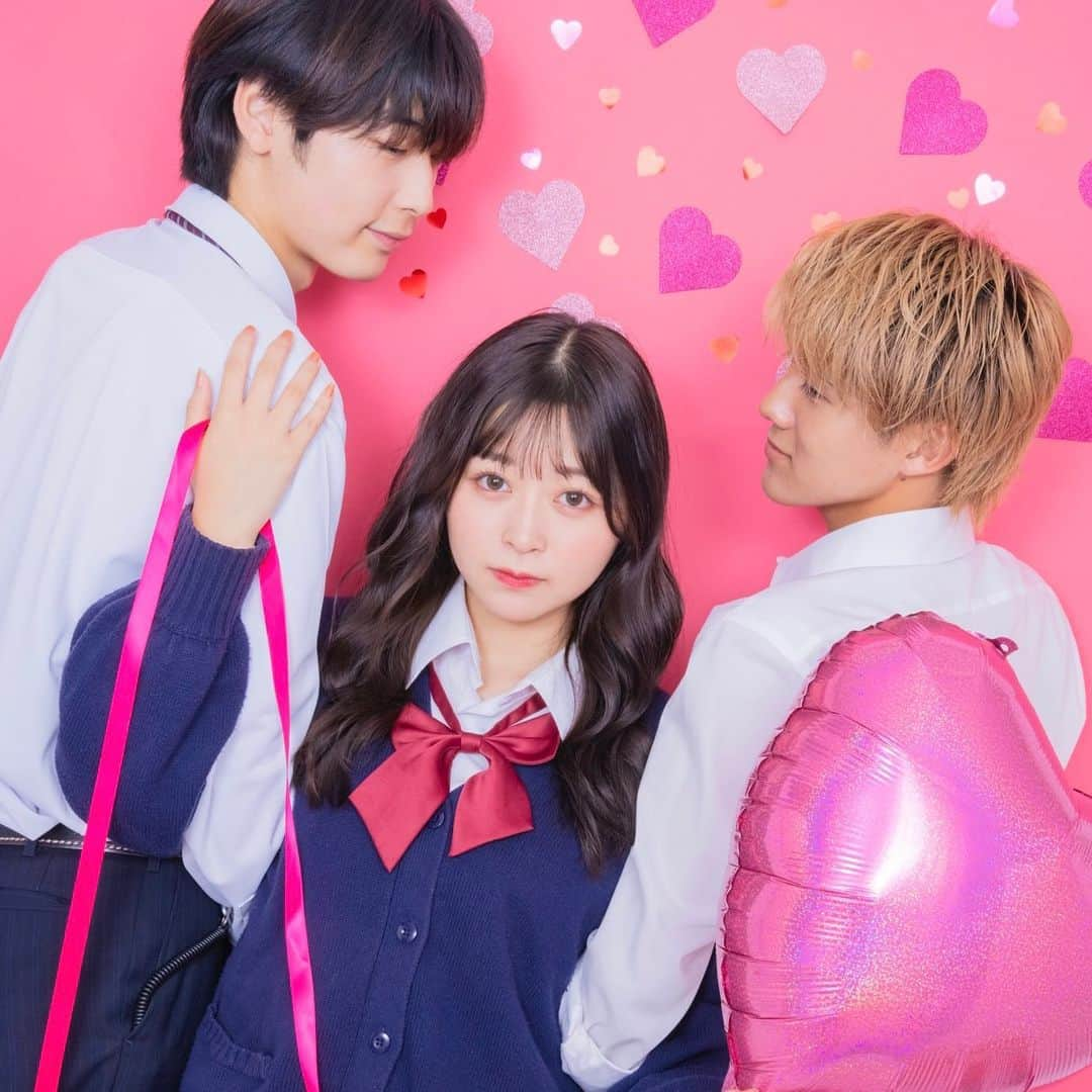 Popteenのインスタグラム：「WEB版Popteen11月号『学校胸キュン講座』特集のアザーカット💞  メンズ目線の胸キュンポイントを徹底解説❕ あざとテクを駆使して、すきぴをGETしちゃお🫶🏻  無料WEBマガジンをチェック👀 『Popteen Media』でWEB検索すると見られるよ🔍  #Popteen#POPモデル#あんころ#山本杏#メンズモデル#こーたん#高橋紅輝#あらやん#新井谷悠#胸キュン#恋バナ#恋愛講座#恋愛テクニック#ljk#jk3#sjk#jk2#fjk#jk1#PopteenMedia#WEBマガジン#アザーカット」