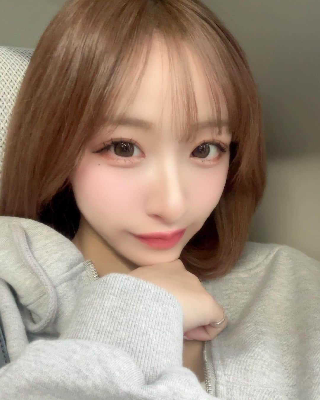 のインスタグラム：「🤍🫧  まいにち楽しくのんびり生きてます♡  みんなに会えないのはさみしいけどねт т ‪‪❤︎  みんなは？？元気？？」