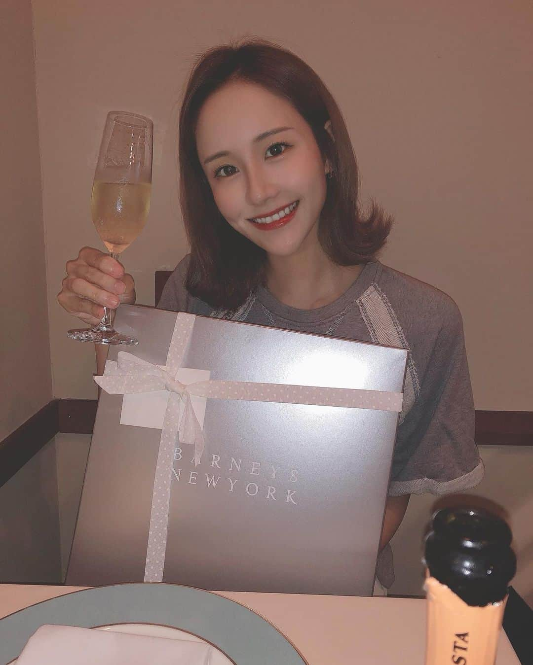 今西由記（ゆきぴ）さんのインスタグラム写真 - (今西由記（ゆきぴ）Instagram)「💐🎂🌹🍝🍷  周りの人達のお陰で毎日ハッピー🥰💛💭  #幸せの食卓部  #happy  #地中海料理 #九品仏グルメ  #オーレストラメッド  #イタリア料理 #イタリアン #サンタンジェロ #目黒グルメ  #銀座 #バスク料理  #スペイン料理  #ミシュラン2つ星  #ZURRIOLA #スリオラ #フランス料理 #フレンチ #リッツカールトン東京  #アジュールフォーティーファイブ #小川軒 #代官山グルメ」10月18日 19時13分 - alive_yukipi