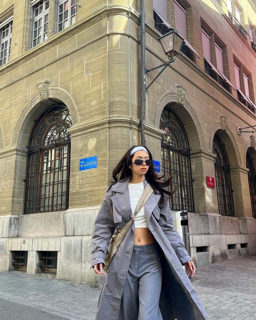 TALLY WEiJLさんのインスタグラム写真 - (TALLY WEiJLInstagram)「grey days won't stop us from serving 💅🩶⁠ Tap to shop the look as seen on the icon @annadinh97 ⁠ ⁠ Trench Coat🔎 647954⁠ Trousers🔎 643500」10月18日 19時15分 - tally_weijl