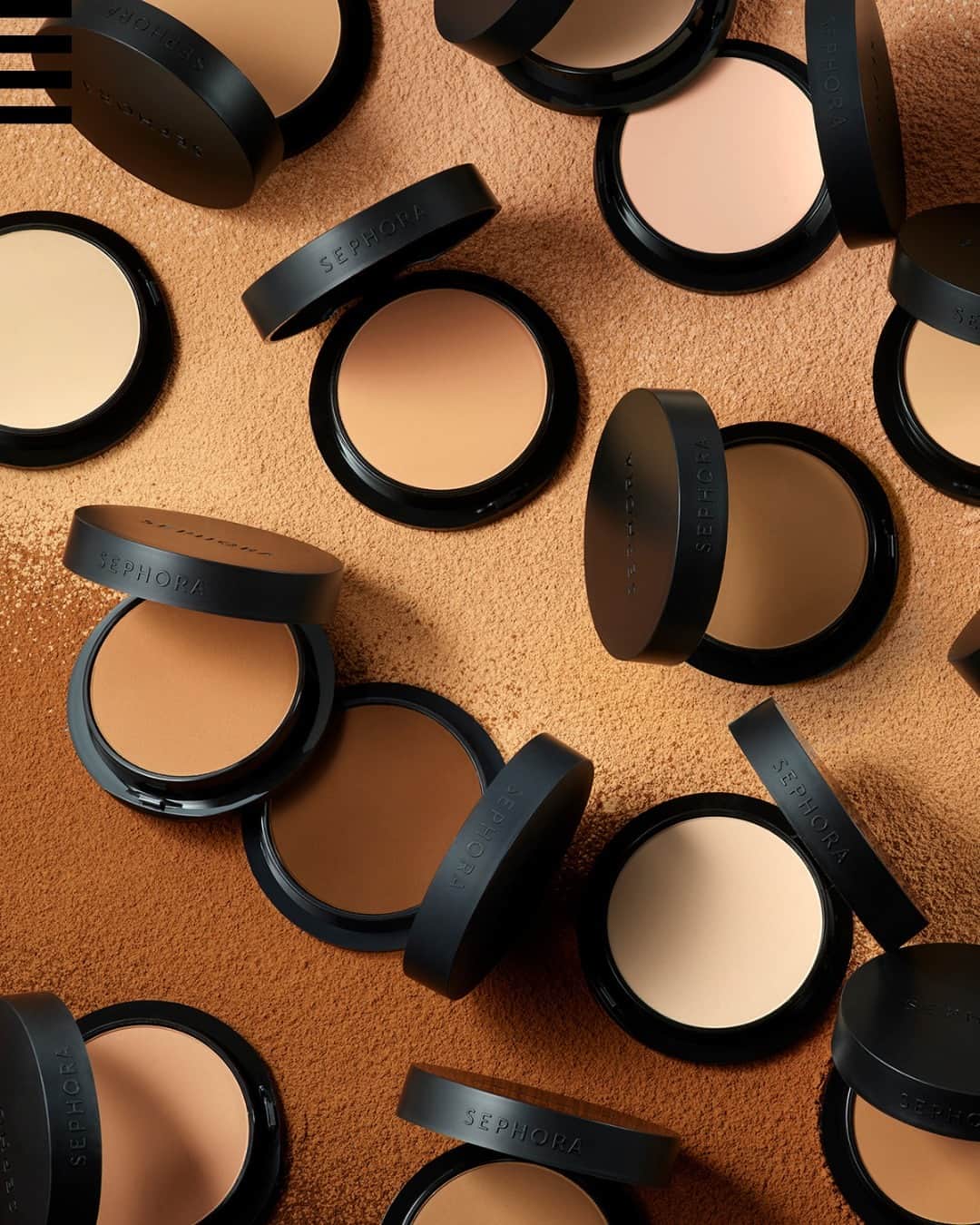 セフォラのインスタグラム：「Votre chouchou de l'automne : le fond de teint Best Skin Ever de @sephoracollection se décline en version mat. Et on parie qu'il s'apprête à rejoindre votre trousse de maquillage. 🤭😉⁣ ⁣ Uniquement chez Sephora.⁣ #SephoraFrance #makeup」