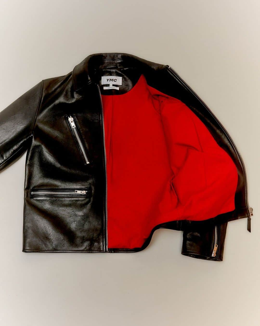 ユーマストクリエイトさんのインスタグラム写真 - (ユーマストクリエイトInstagram)「New season Roxy biker jacket inspired by motorcycling styles, finished with statement metal zips and lined in red brushed cotton.」10月18日 19時36分 - ymclondon