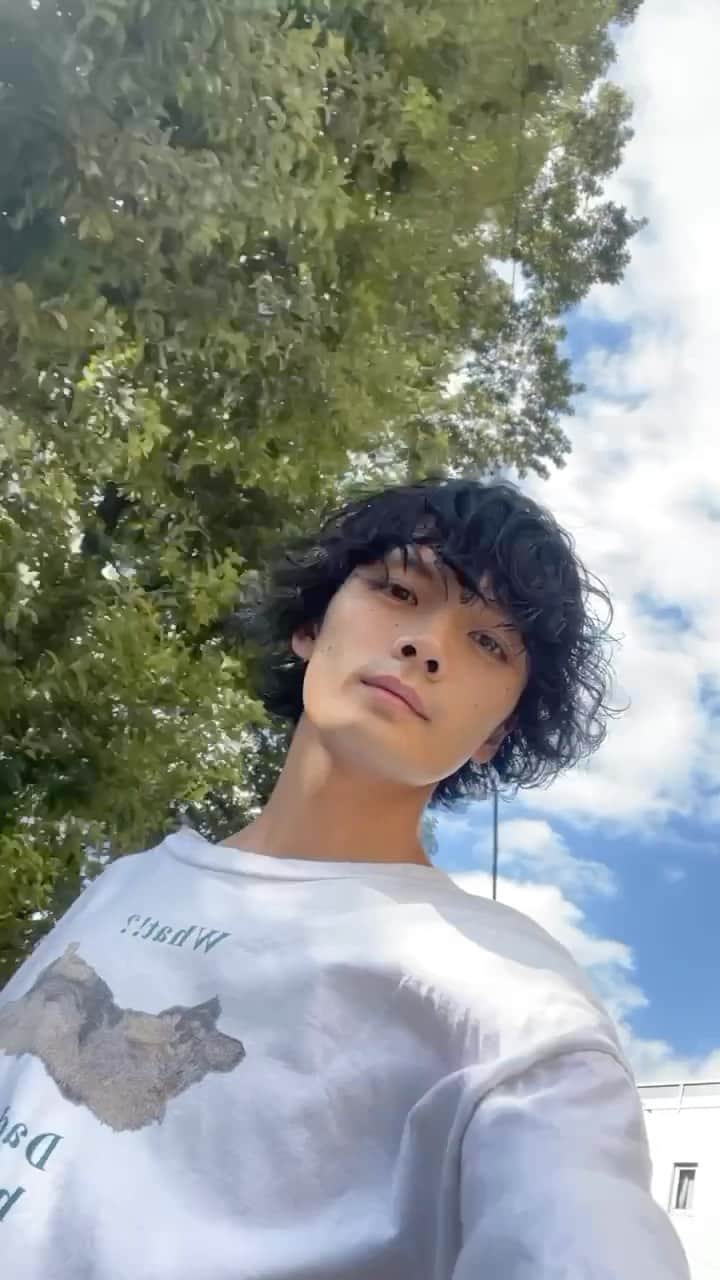 長坂 睦生のインスタグラム：「秋晴れis晴天」