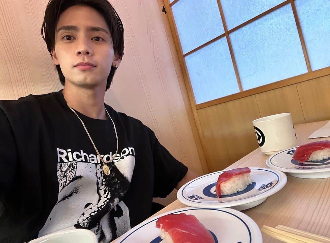 神谷健太さんのインスタグラム写真 - (神谷健太Instagram)「. Sushi with @rmpg_zin_official さん」10月18日 19時48分 - kenta.kamiya_