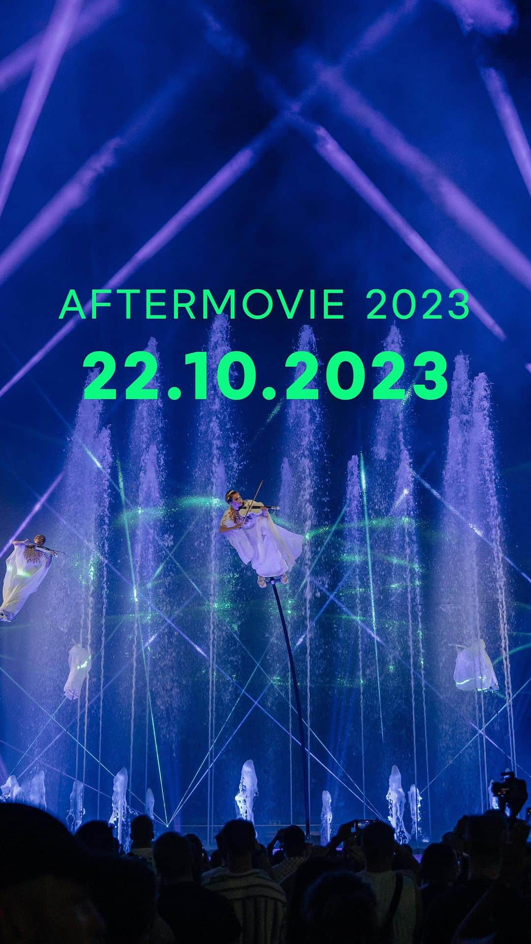 ルーカス・ポドルスキのインスタグラム：「GLÜCKSGEFÜHLE-FAMILIE, am Sonntag ist es soweit: wir veröffentlichen unseren Aftermovie vom GLÜCKSGEFÜHLE Festival 2023. 💚✨Seid gespannt! 😍  22.10.23 | 18 Uhr | YouTube    #glücksgefühlefestival #ggfestival #hockenheimring #glücksgefühle #aftermovie」