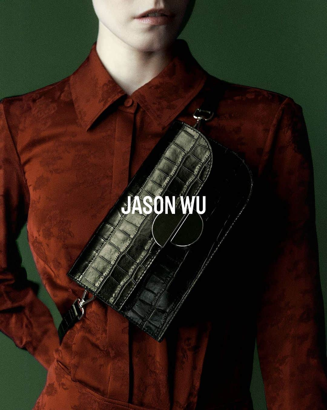 ジェイソンウーのインスタグラム：「Introducing  #TheOrbitBag #JasonWu -meticulously handcrafted and destined to be a timeless icon.  Discover on JasonWuStudio.com #LinkInBio」