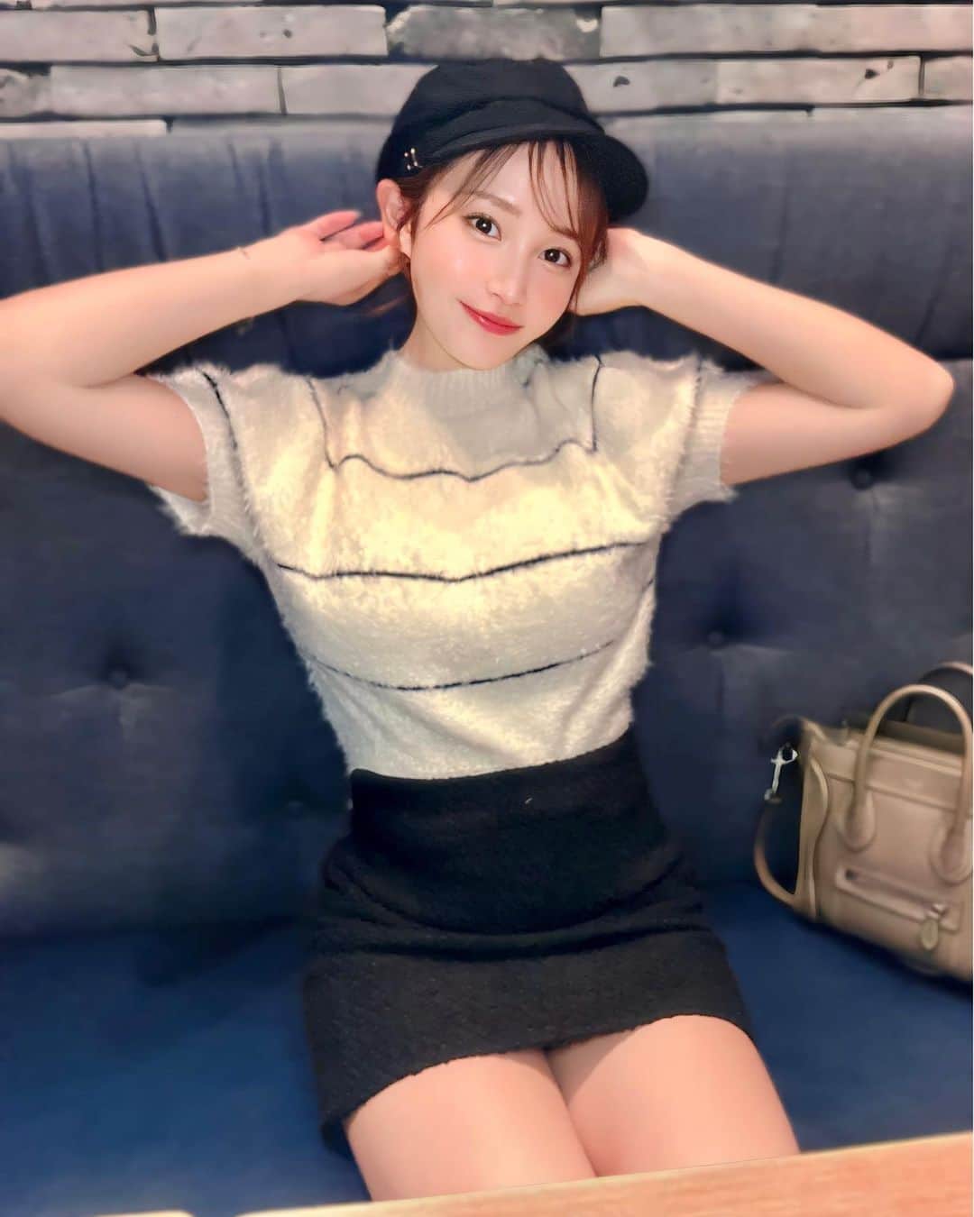 ぷーちゃんのインスタグラム：「🐶🍯  秋服ってかわいい🐈🧶  #サロンモデル#関西サロンモデル#関西サロモ#フリーモデル#関西フリーモデル#snidel」