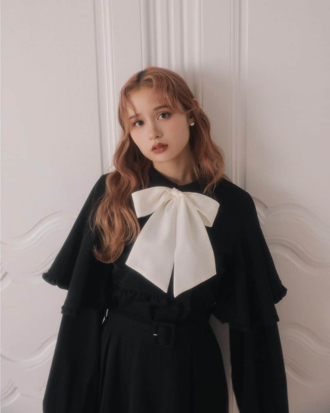 BUBBLESさんのインスタグラム写真 - (BUBBLESInstagram)「ㅤㅤㅤㅤㅤㅤㅤㅤㅤㅤㅤㅤㅤ ㅤㅤㅤㅤㅤㅤㅤㅤㅤㅤㅤㅤㅤ BUBBLES Autumn / October,2023  REVIVAL ☑︎ cape ribbon blouse ¥6,900+tax color :  black / ivory / check https://www.sparklingmall.jp/c/sparklingmall_all/BS71144  ☑︎ box pleats skirt-pants ¥6,500+tax color :  black / ivory / check https://www.sparklingmall.jp/c/sparklingmall_all/BS71327 ㅤㅤㅤㅤㅤㅤㅤㅤㅤㅤㅤ _____________________________________________  #bubbles #bubblestokyo  #bubbles_shibuya #bubbles_shinjuku #bubblessawthecity #bubbles #new #clothing #fashion #style #styleinspo #girly #classicalgirly #brushgirly #harajuku #shibuya #newarrival #october #aw #autumn #fall #2023_BUBBLES #October2023_BUBBLES」10月18日 20時02分 - bubblestokyo