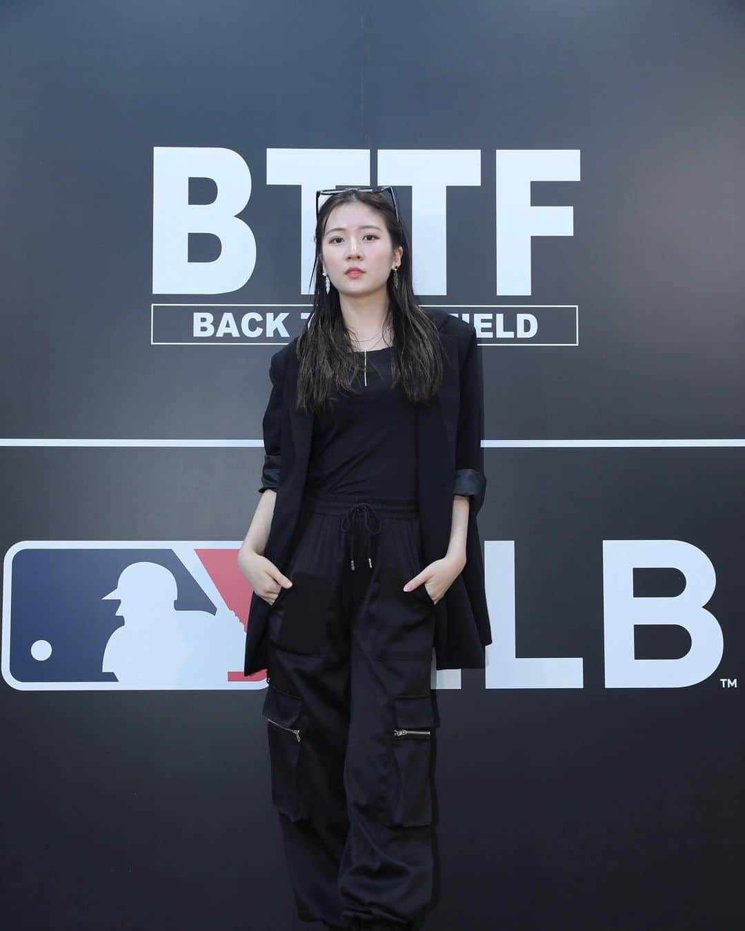 雨宮凜々子のインスタグラム：「BACK TO THE FIELD “Exhibition2023”にお邪魔しました。   MLBとコラボコレクションしたアパレルが沢山あってどれも可愛かったです⚾️💗  ご招待ありがとうございました♪  #mlb #bttf #backtothefield #pr」