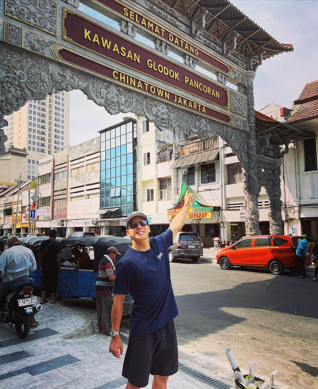 中上貴晶さんのインスタグラム写真 - (中上貴晶Instagram)「Photo dumpppp Jakarta 🇮🇩❤️😂  1. Last night in Jakarta 2. China Town 3. ⚽️ I played so bad… 4. Gym 5. 🍰 6. Legend 7.🔫 8. Restaurant  9. Another Legend   Saya sangat menikmat, sampai jumpa lain waktu 👋🏼  Next 🛫 : Australia 🇦🇺🐨🦘  #Indonesia #Jakarta #Breitling #SquadOnAMission #ブライトリング」10月18日 20時30分 - takanakagami