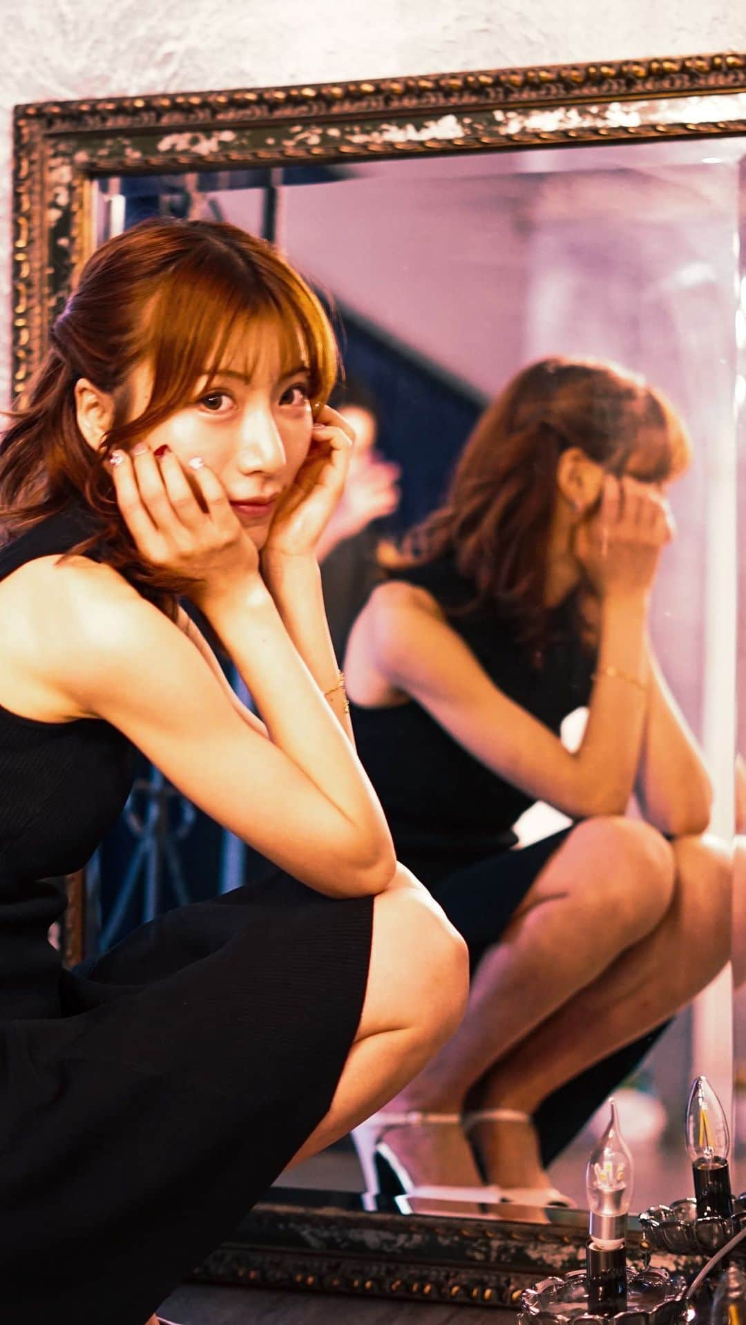 藤巻碧のインスタグラム：「「Loveless」という曲でアーティストデビューしました！  幼い頃からダンスをしていたり、13歳から芸能の世界で演技や、モデル、様々なことをさせて頂いてきた経験をフルで活かして、「表現」していくことに全身全霊を注ぎ、人の心をしっかりと動かせるようなアーティストになりたいです！  是非、デビュー曲「Loveless」たくさん愛してください🩶  #MV#Loveless#藤巻あおい#AOIFUJIMAKI」